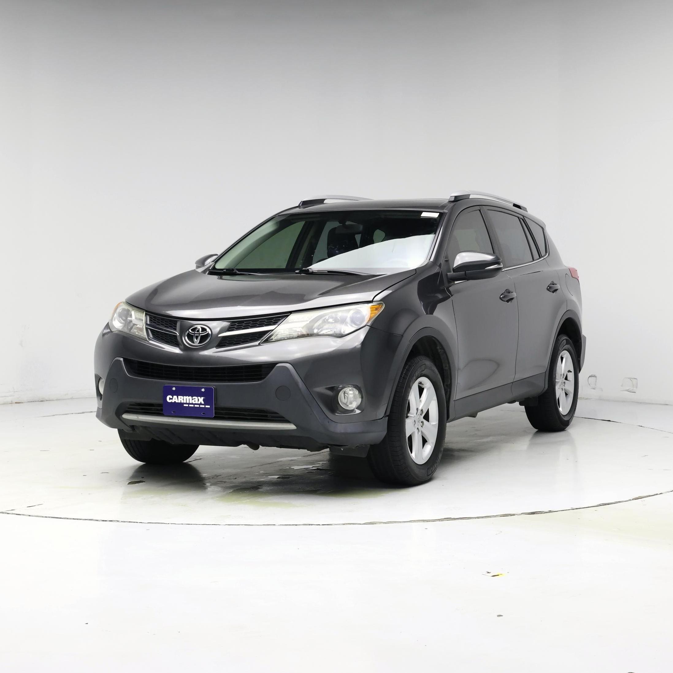 Thumbnail: 2013 Toyota RAV4 - 4