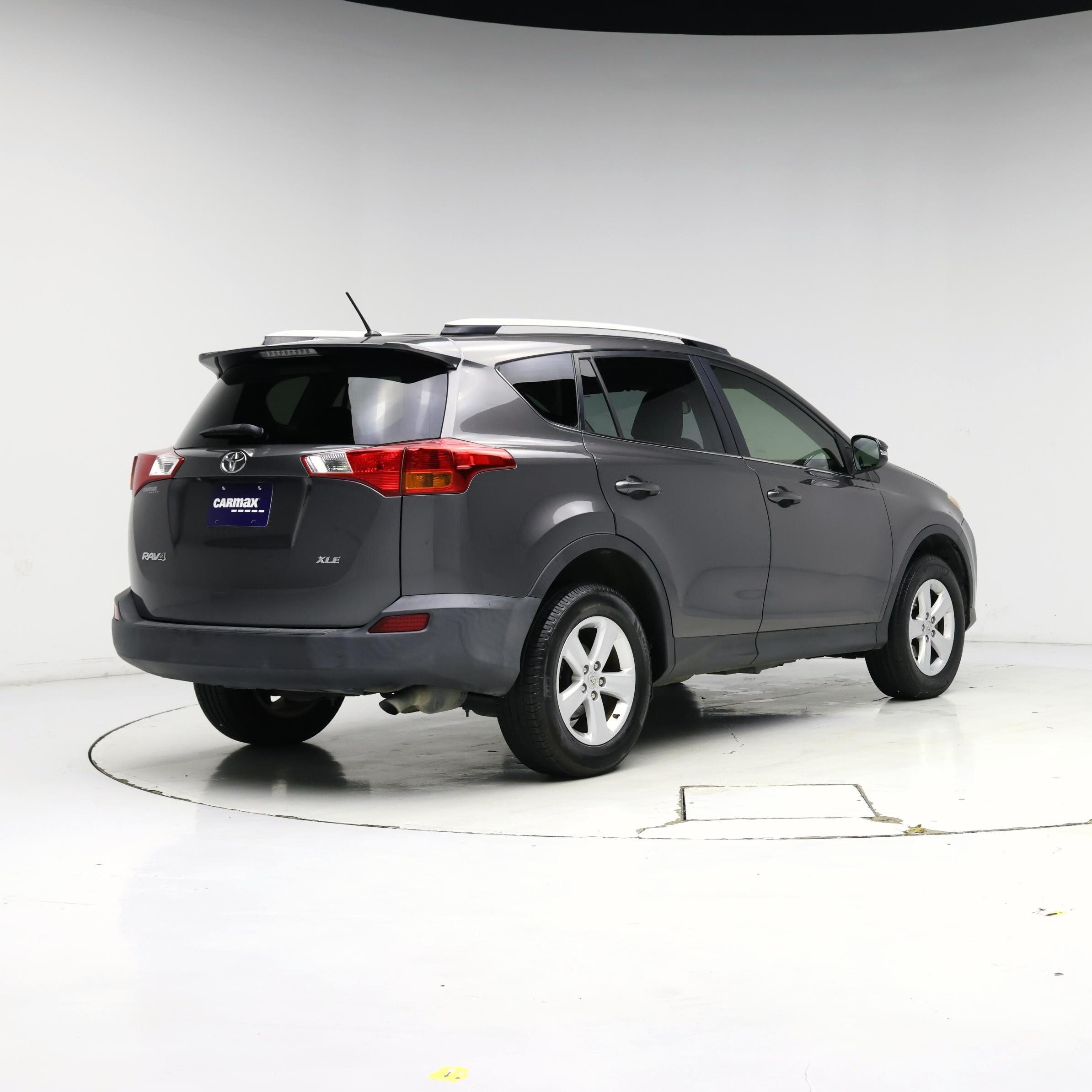 Thumbnail: 2013 Toyota RAV4 - 8