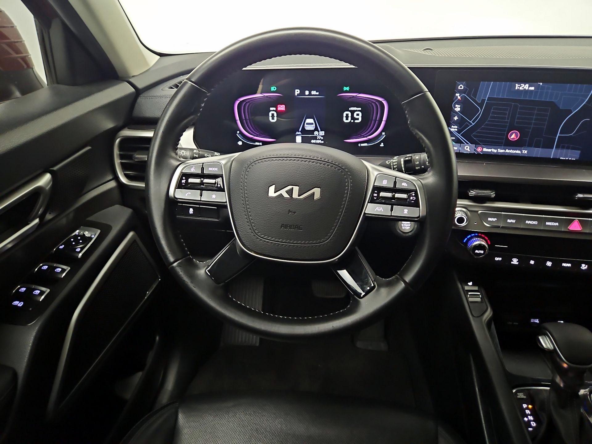 Thumbnail: 2023 Kia Telluride - 10