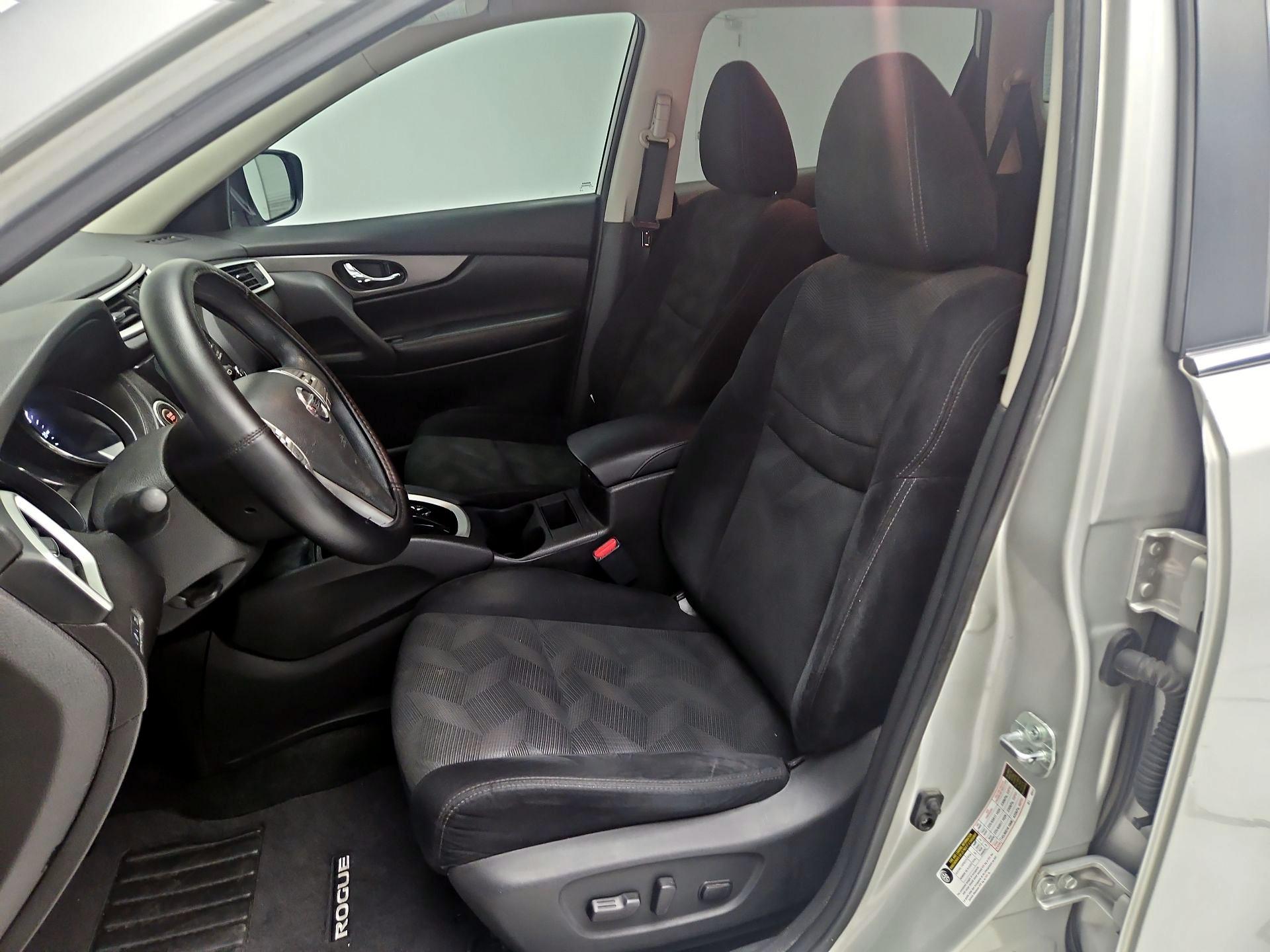 Thumbnail: 2015 Nissan Rogue - 11