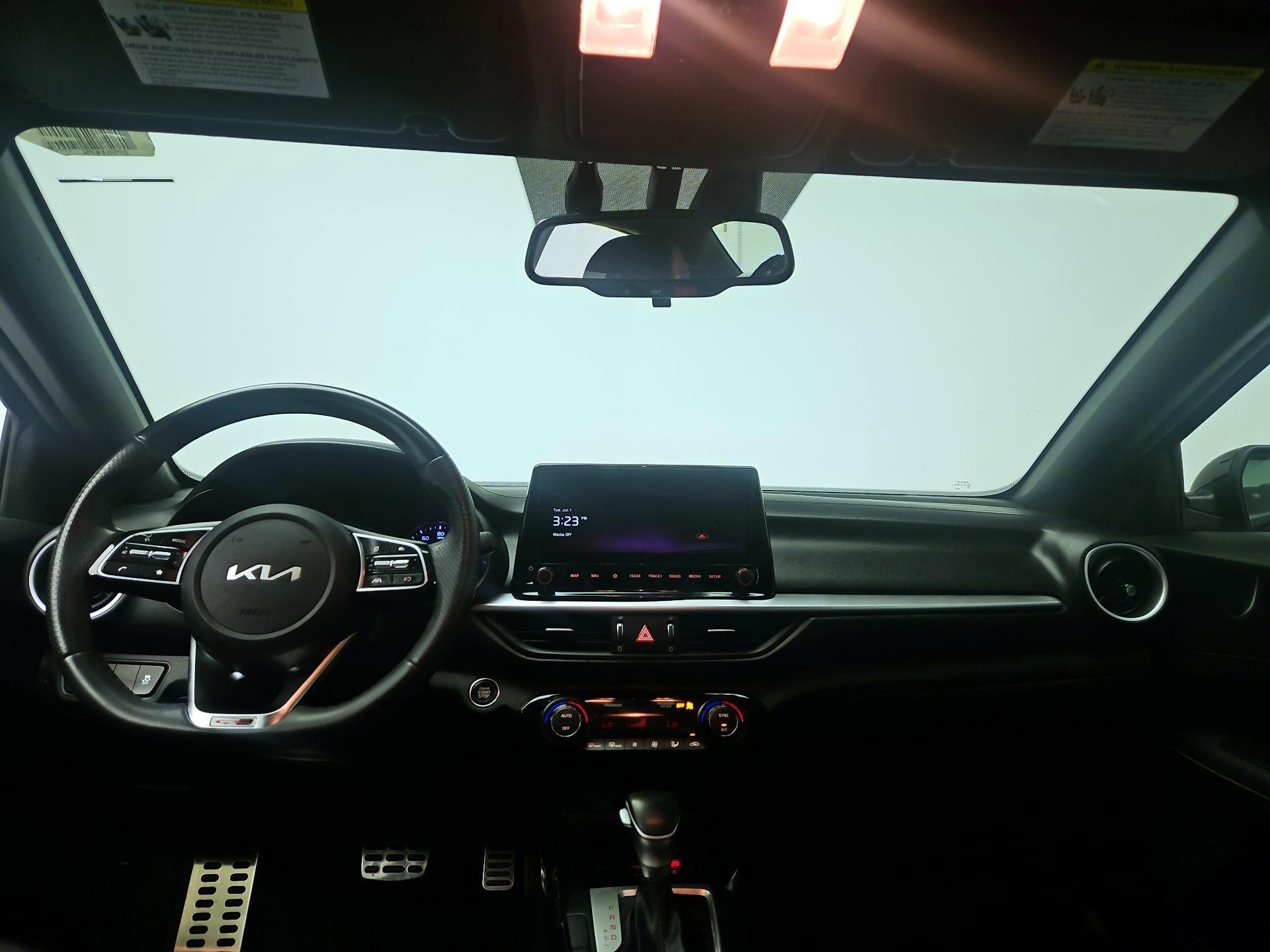 Thumbnail: 2023 Kia Forte - 9