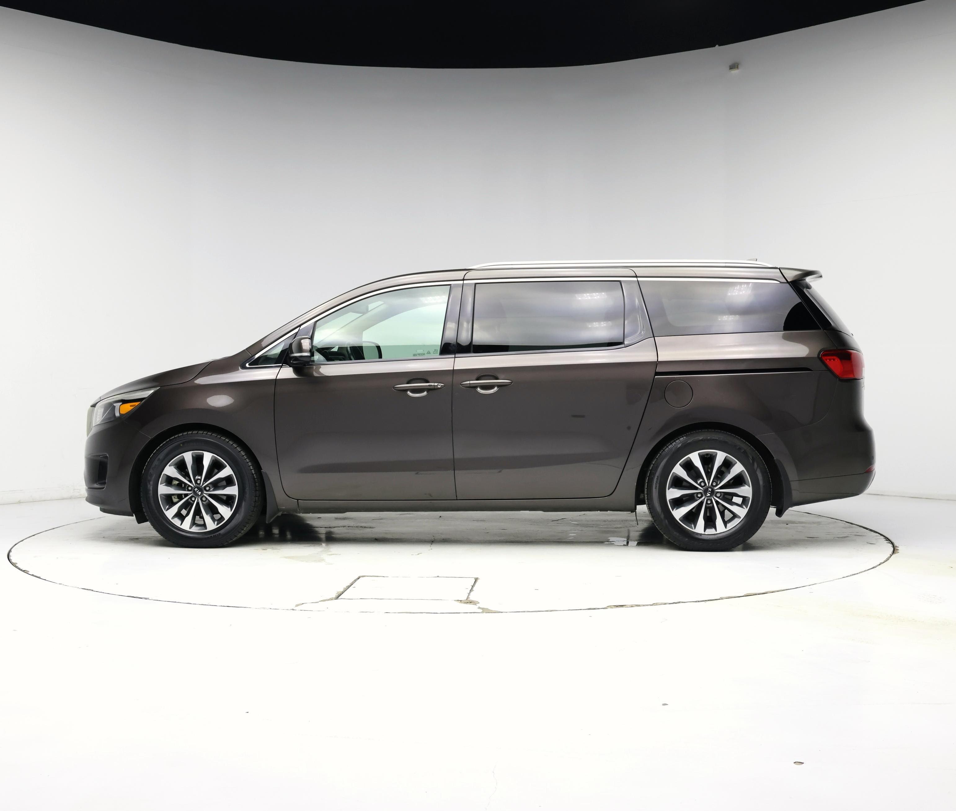Thumbnail: 2015 Kia Sedona - 3