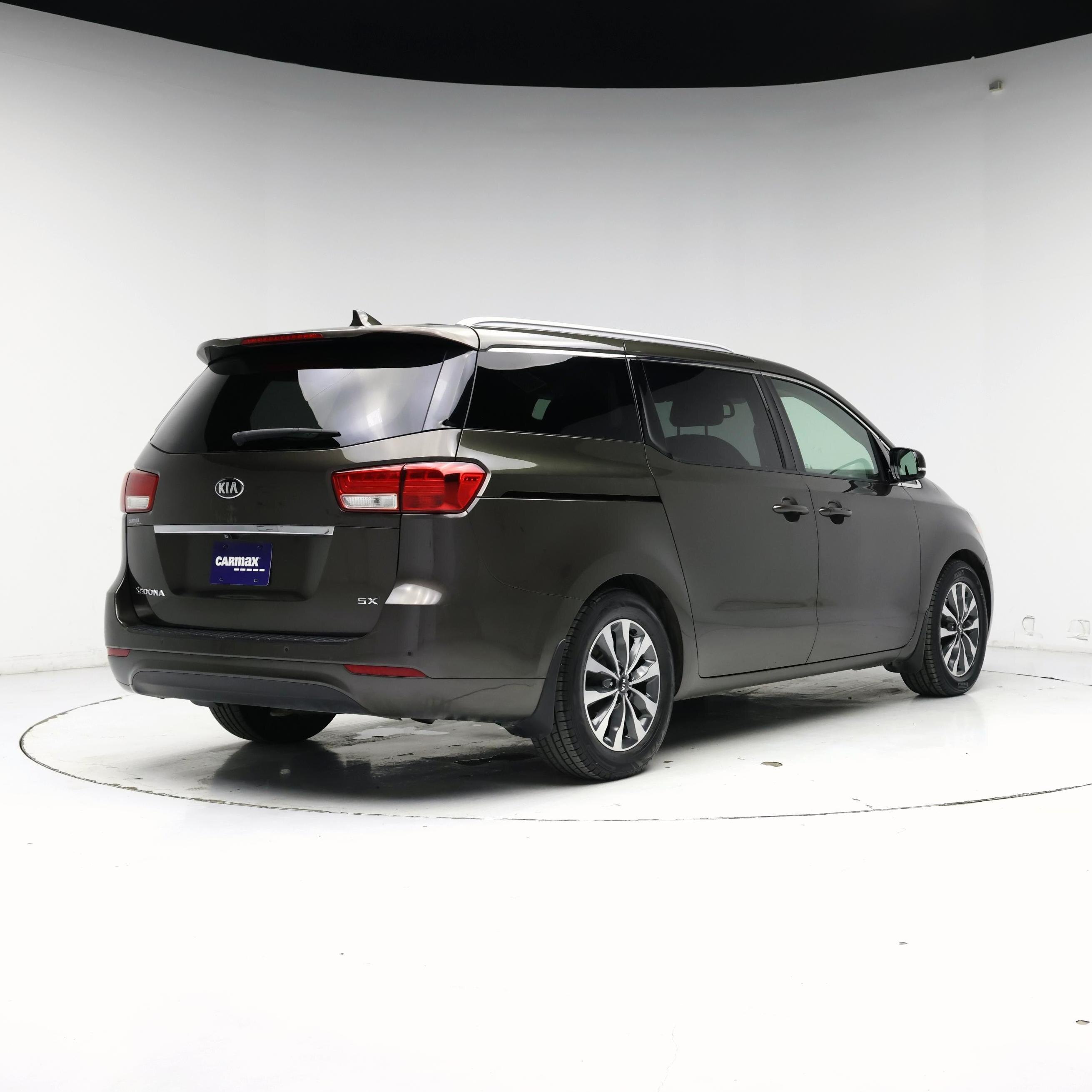 Thumbnail: 2015 Kia Sedona - 8