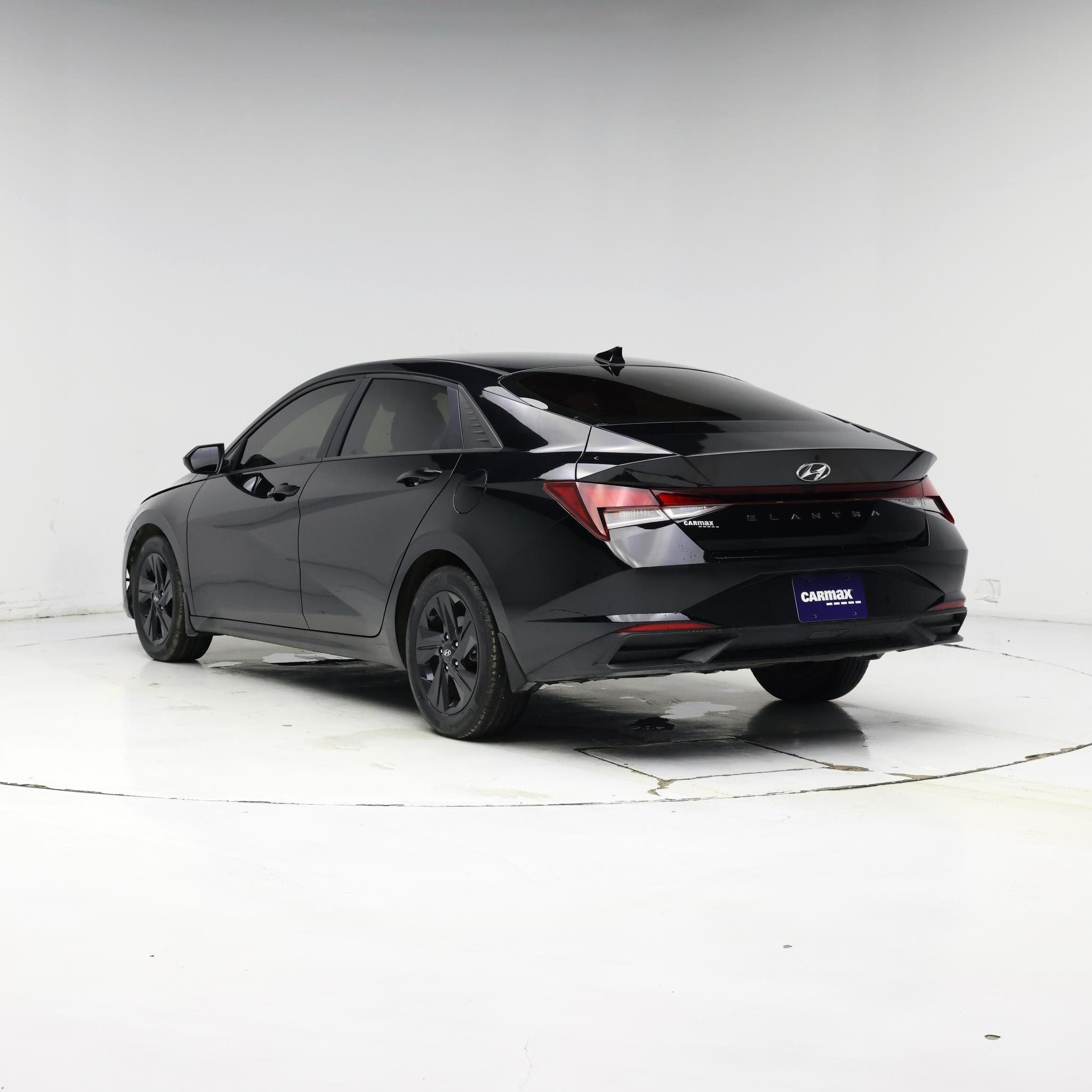 Thumbnail: 2022 Hyundai Elantra - 2