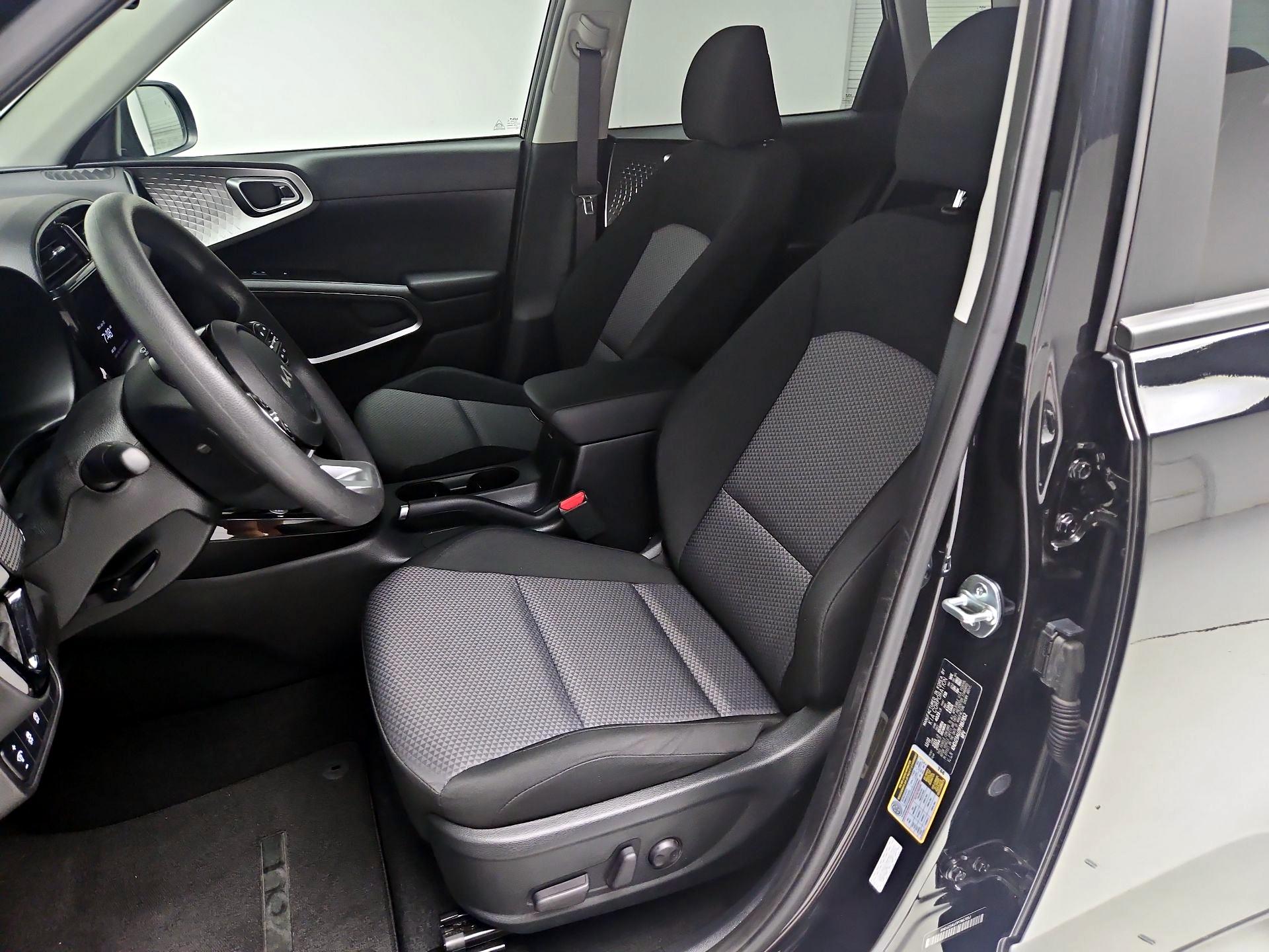 Thumbnail: 2023 Kia Soul - 11