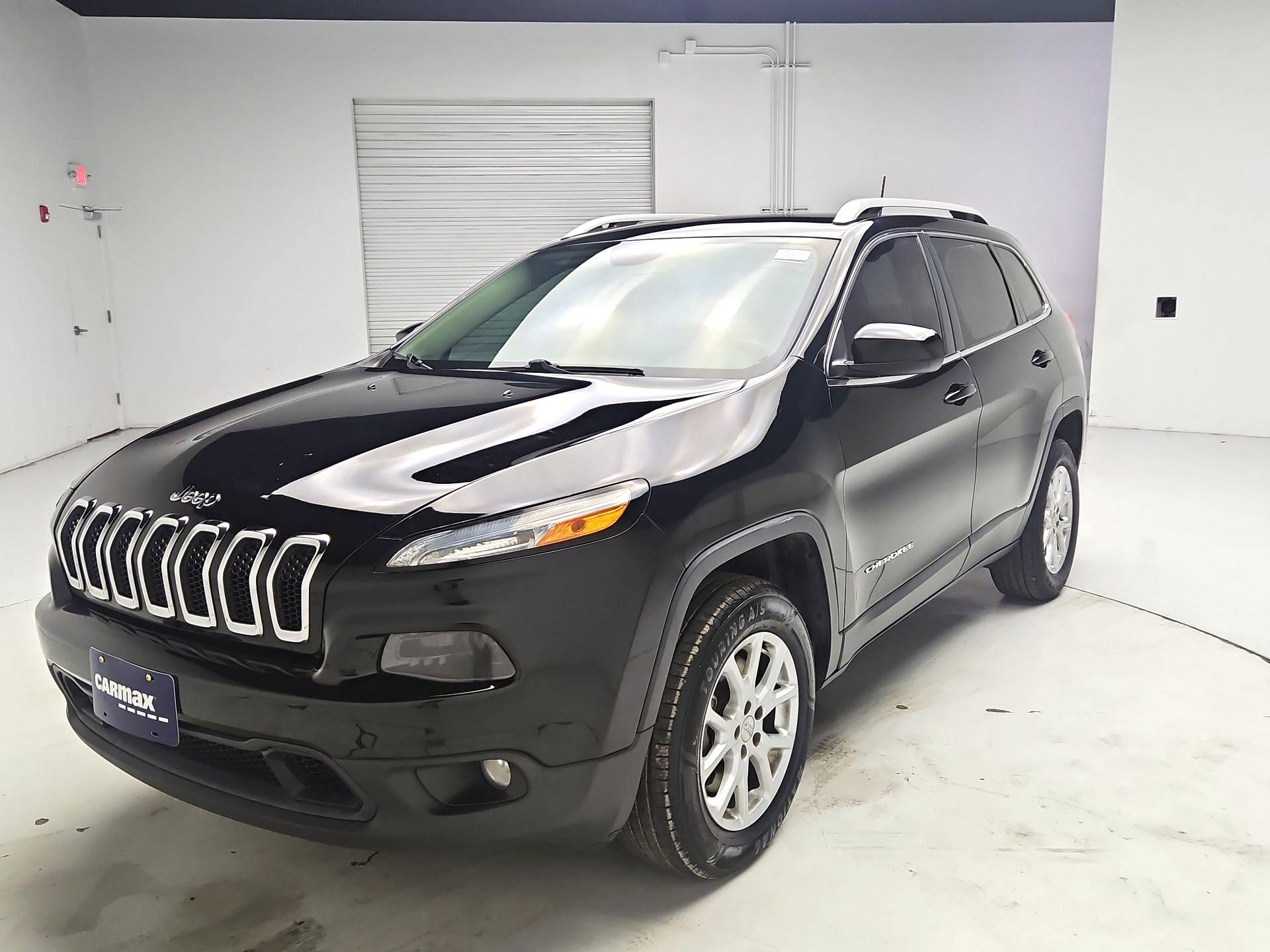 Thumbnail: 2017 Jeep Cherokee - 3
