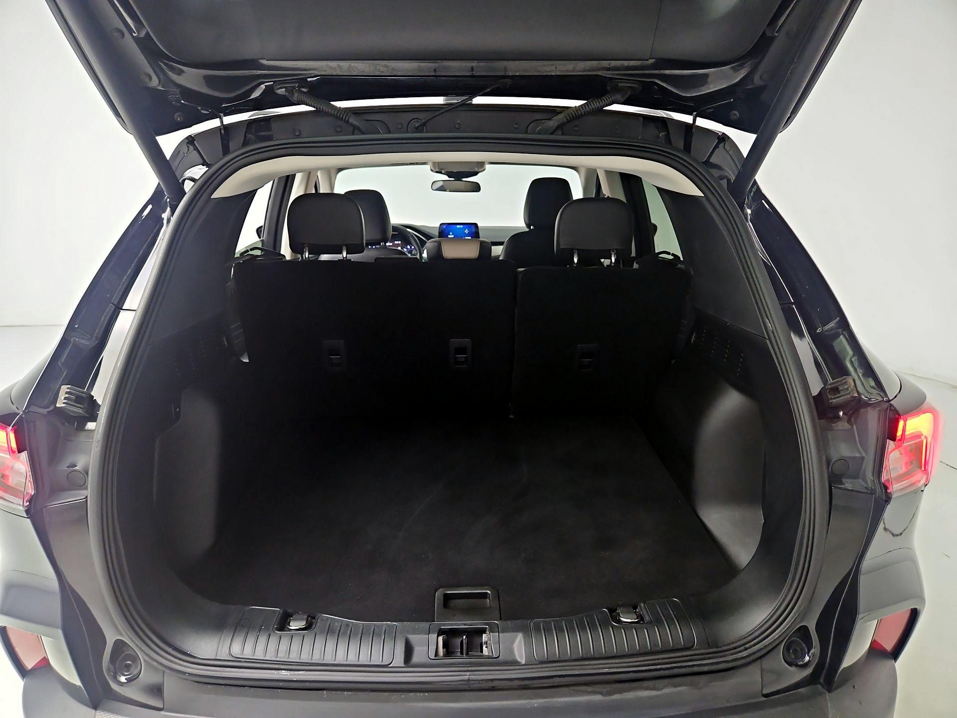 Thumbnail: 2021 Ford Escape - 20