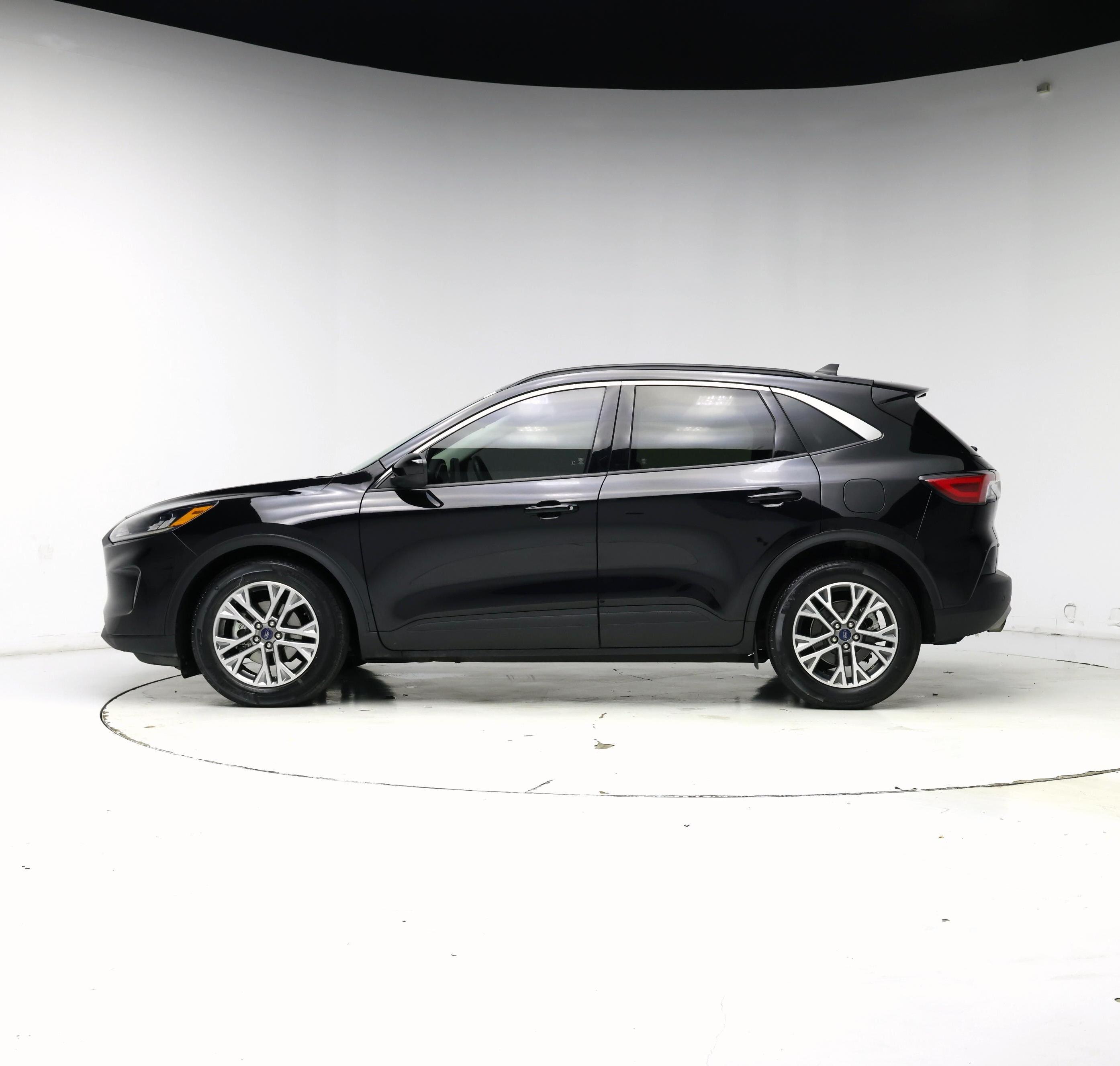 Thumbnail: 2021 Ford Escape - 3