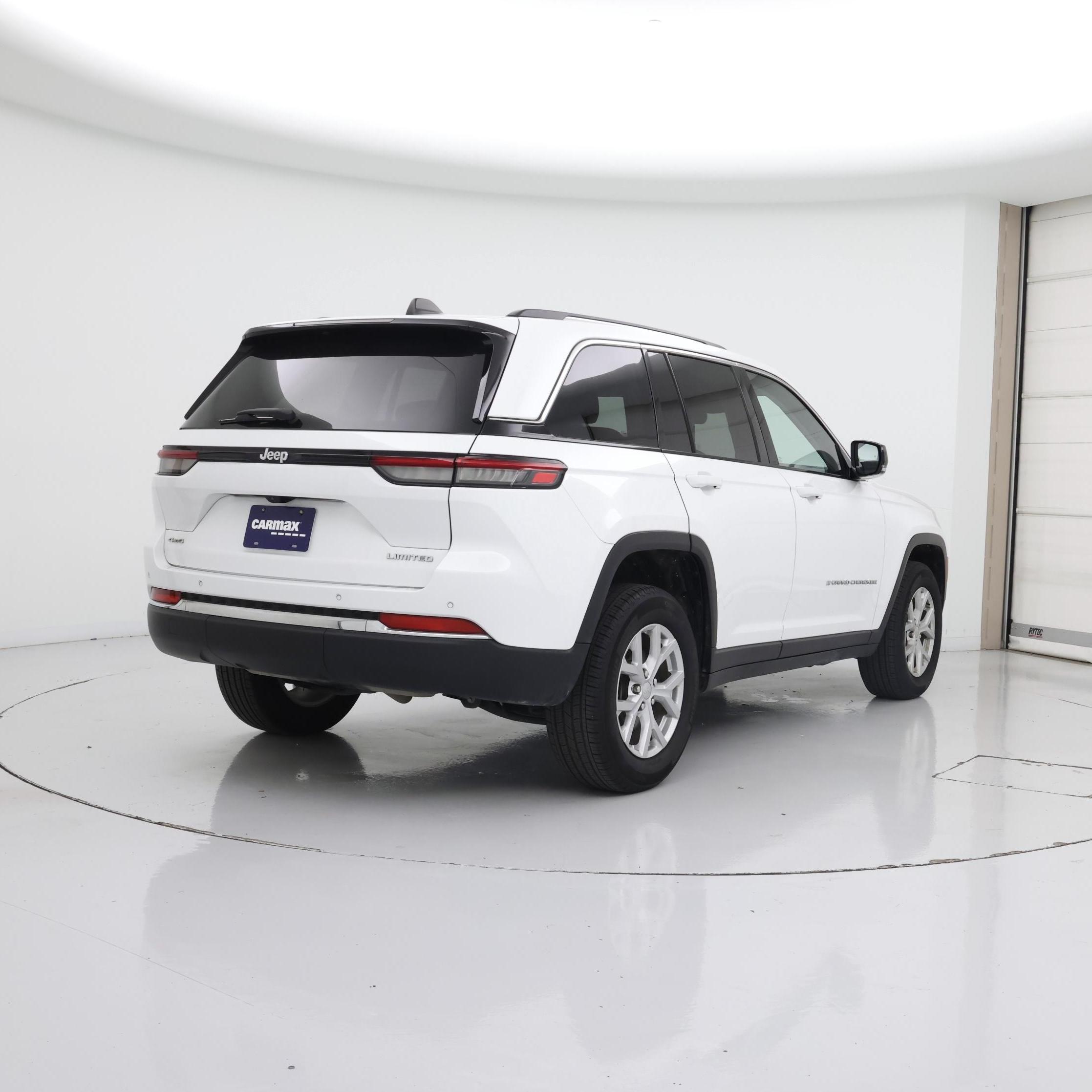 Thumbnail: 2023 Jeep Grand Cherokee - 8