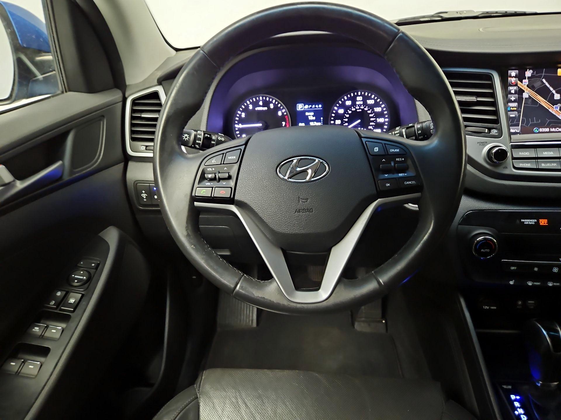 Thumbnail: 2016 Hyundai Tucson - 10