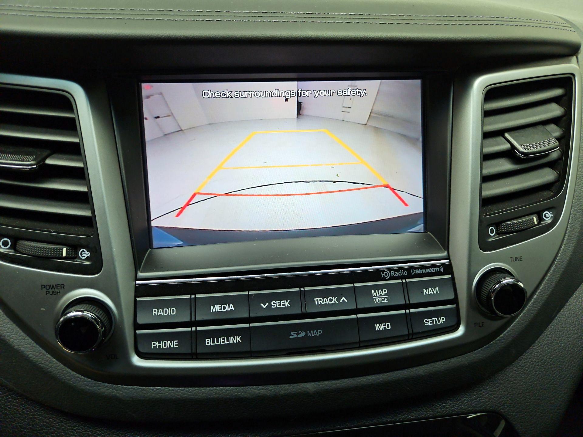 Thumbnail: 2016 Hyundai Tucson - 15