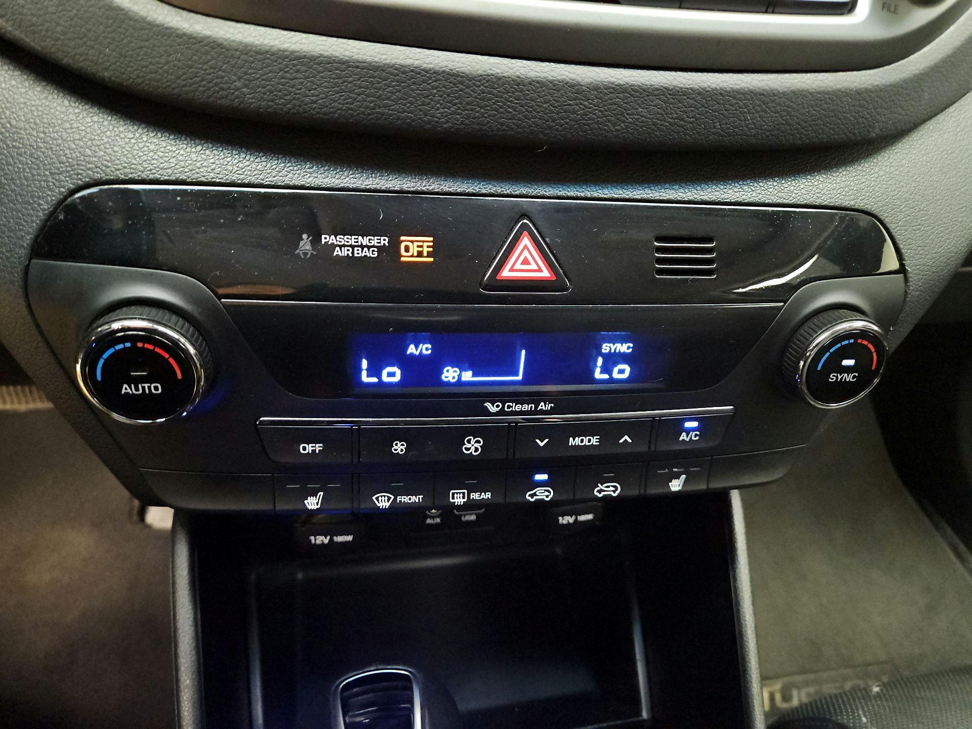 Thumbnail: 2016 Hyundai Tucson - 17