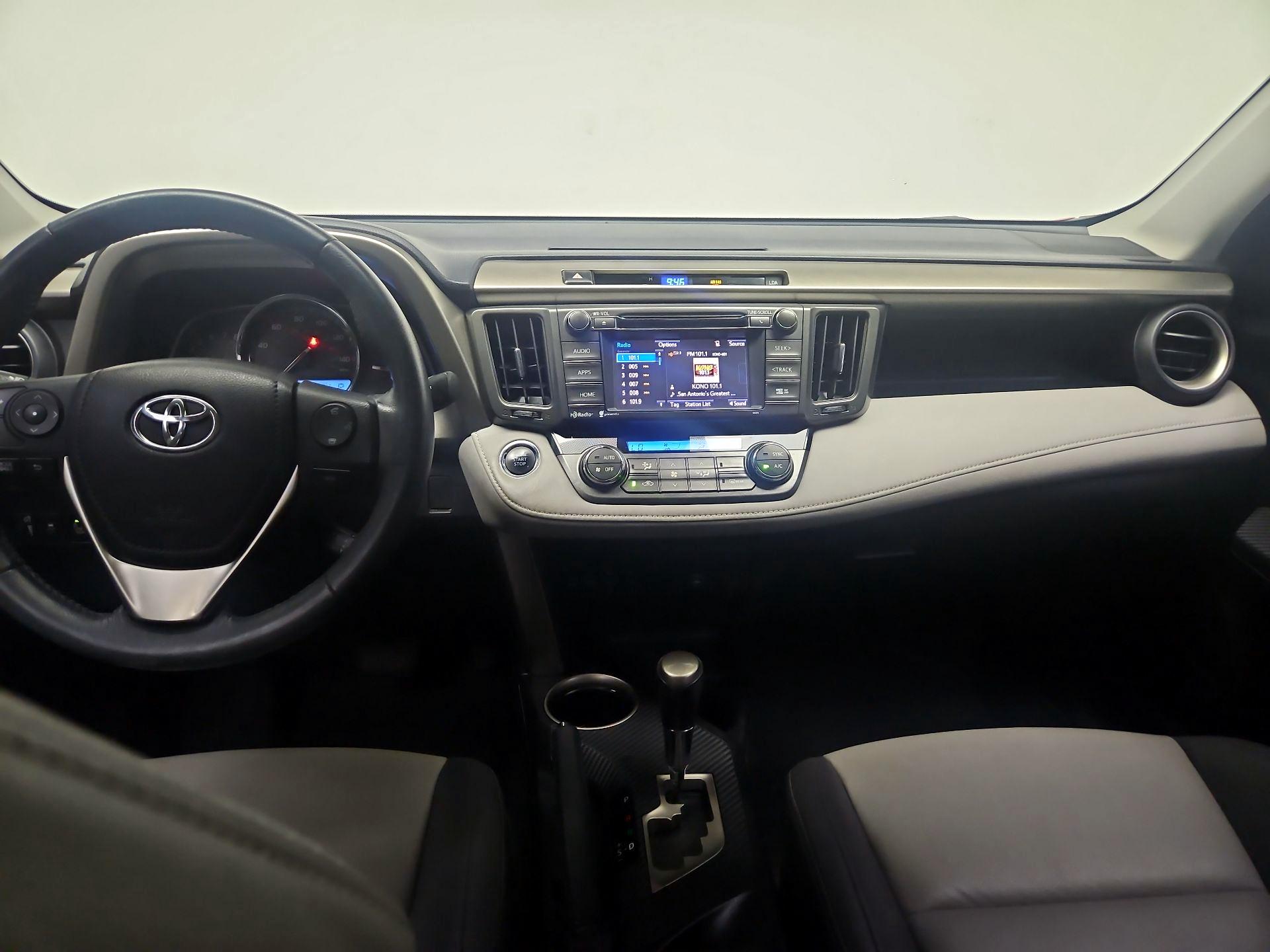 Thumbnail: 2015 Toyota RAV4 - 9