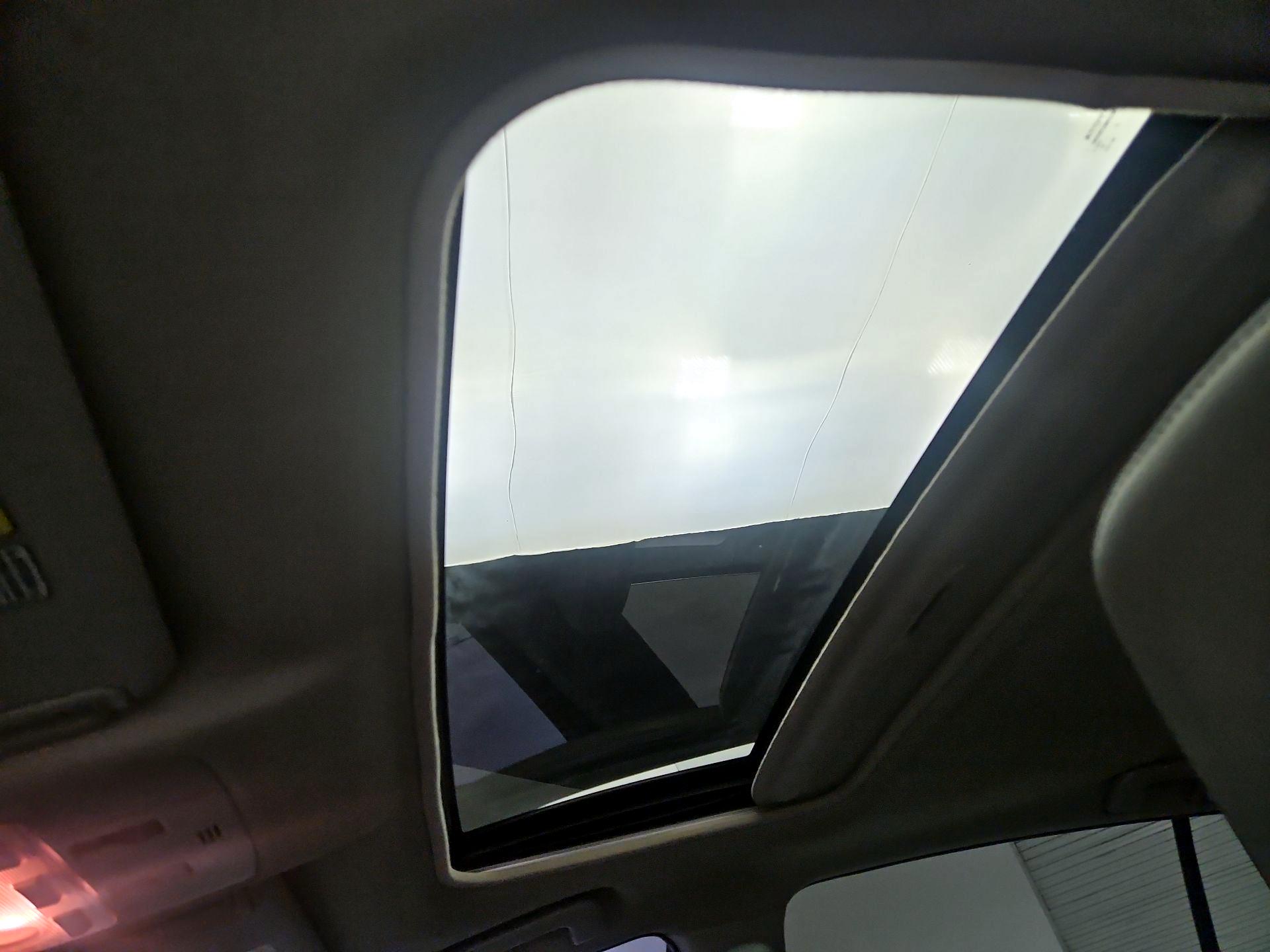 Thumbnail: 2015 Toyota RAV4 - 19