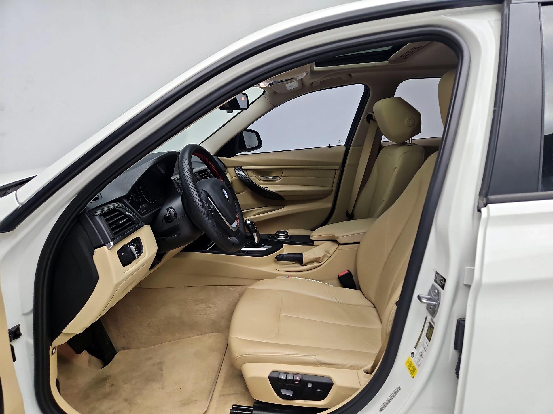 Thumbnail: 2014 BMW 3 Series - 9