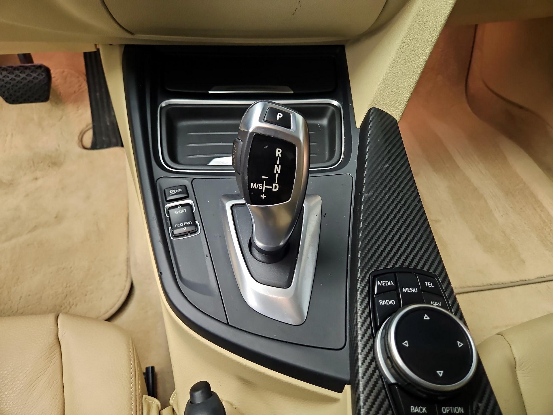 Thumbnail: 2014 BMW 3 Series - 14
