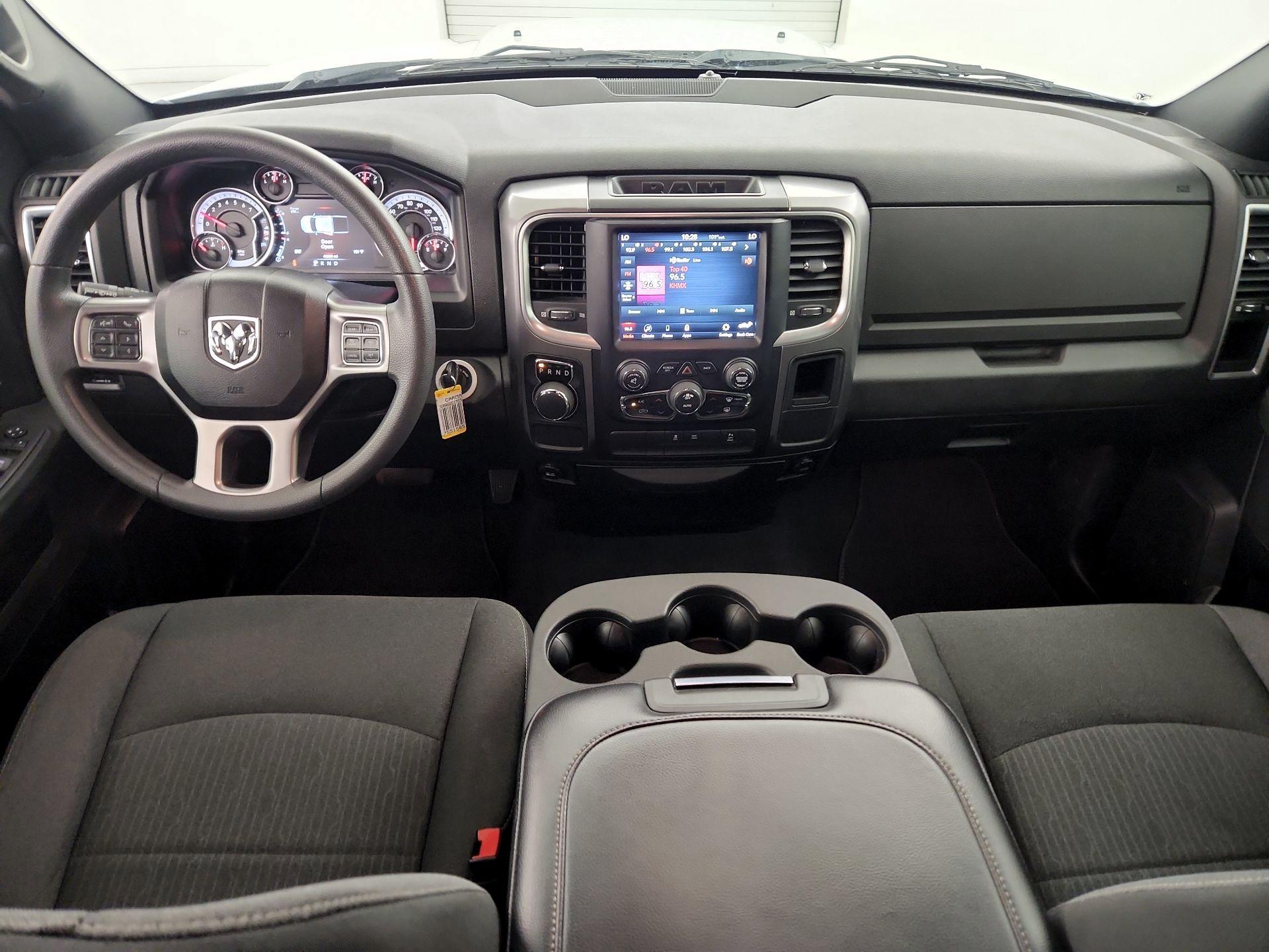 Thumbnail: 2021 RAM 1500 Classic - 9