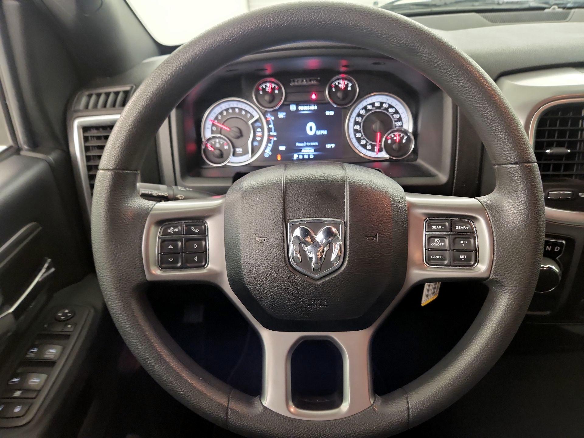 Thumbnail: 2021 RAM 1500 Classic - 10