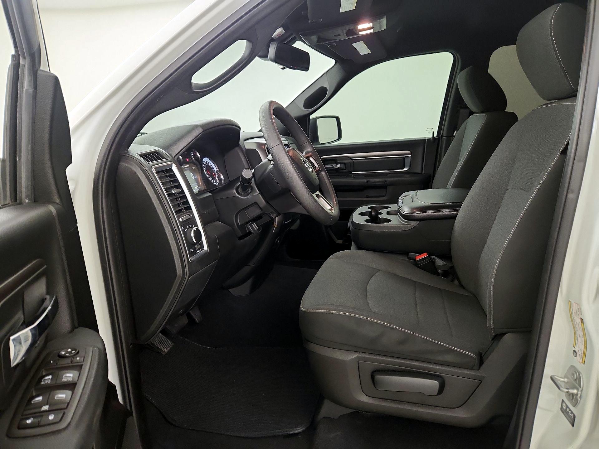 Thumbnail: 2021 RAM 1500 Classic - 11
