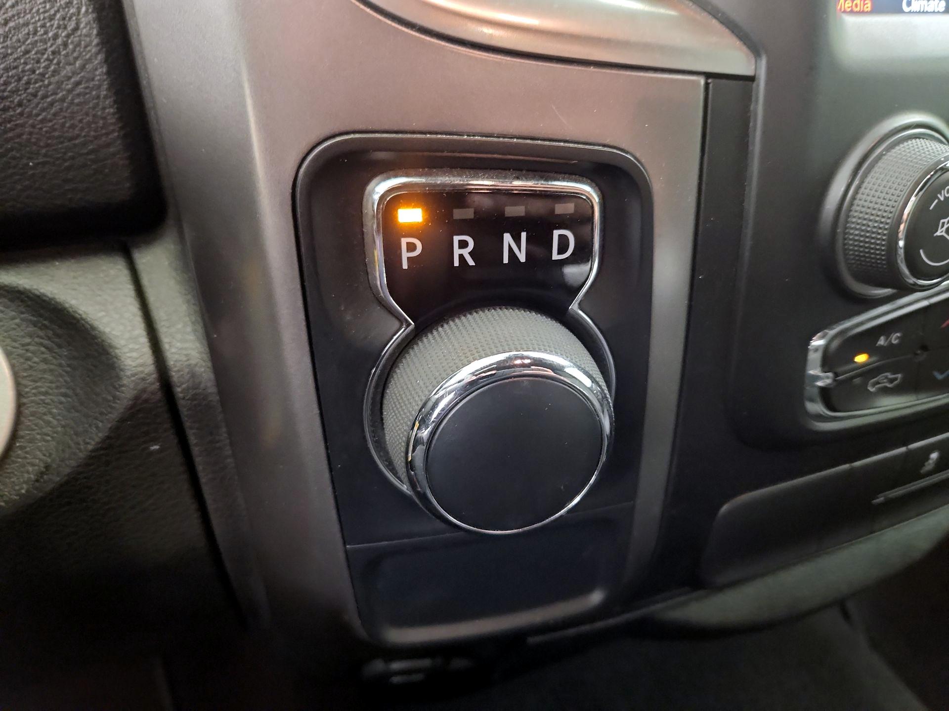 Thumbnail: 2021 RAM 1500 Classic - 17