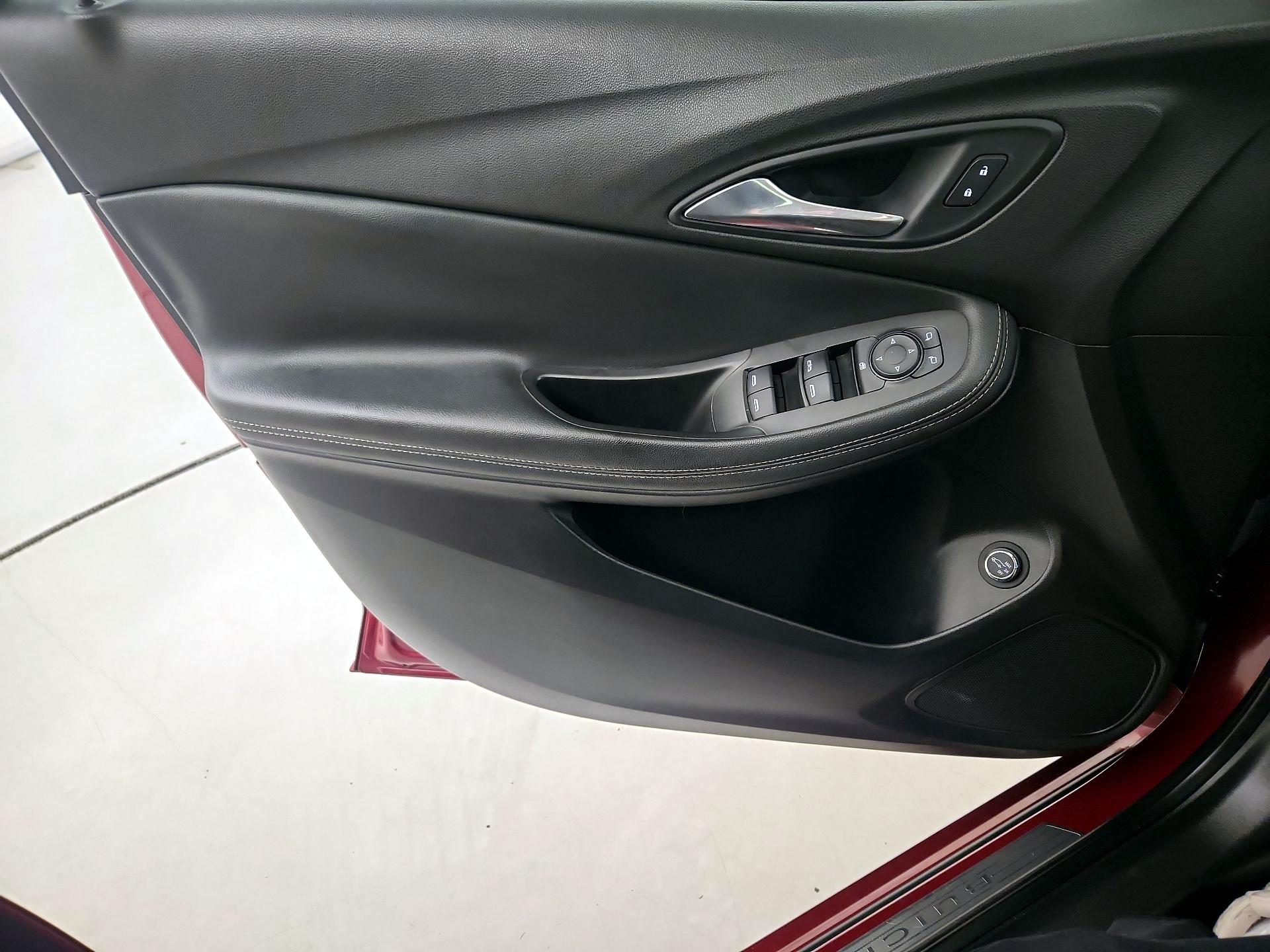 Thumbnail: 2020 Buick Encore GX - 12