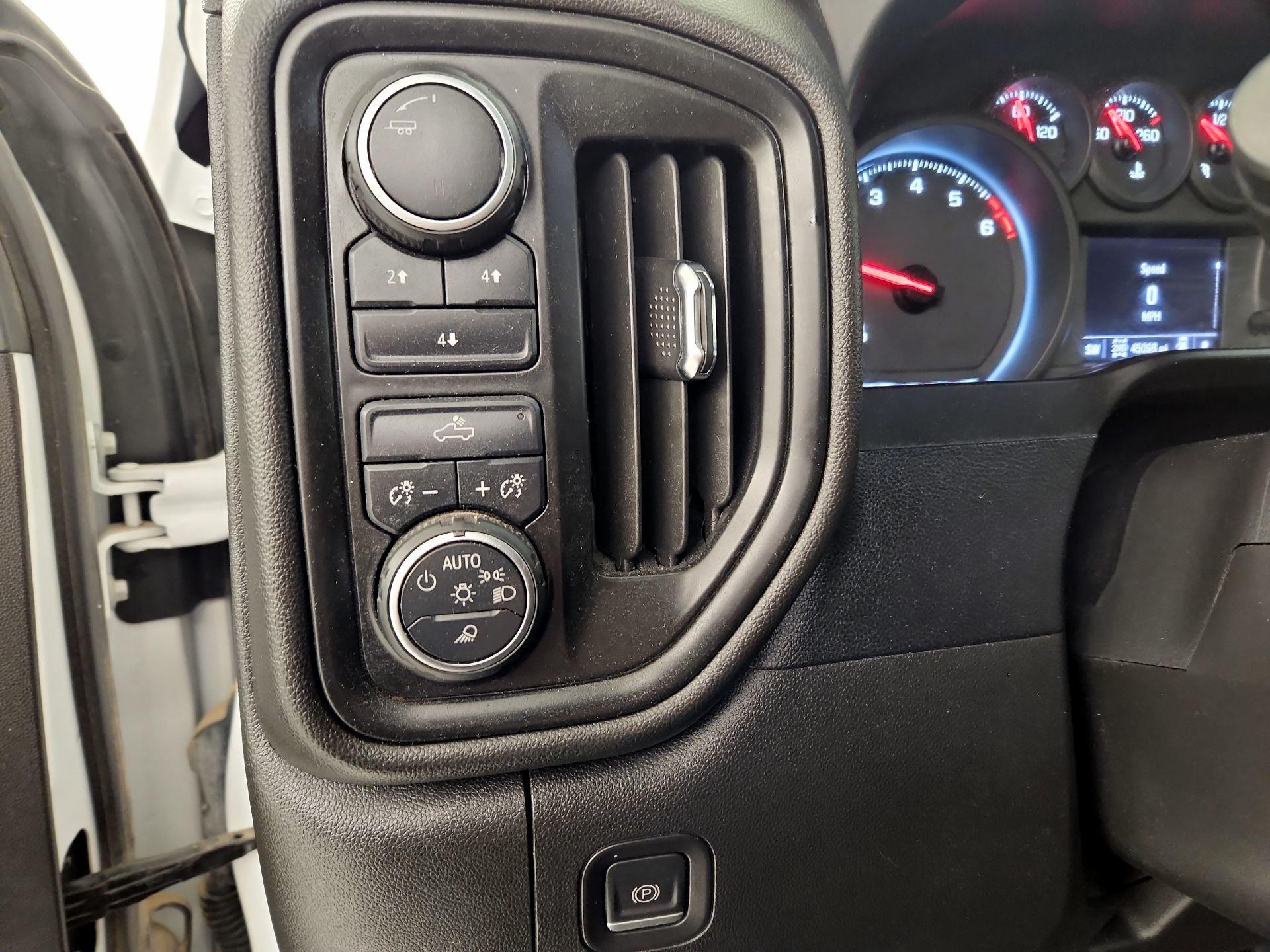 Thumbnail: 2023 Chevrolet Silverado 2500 - 13