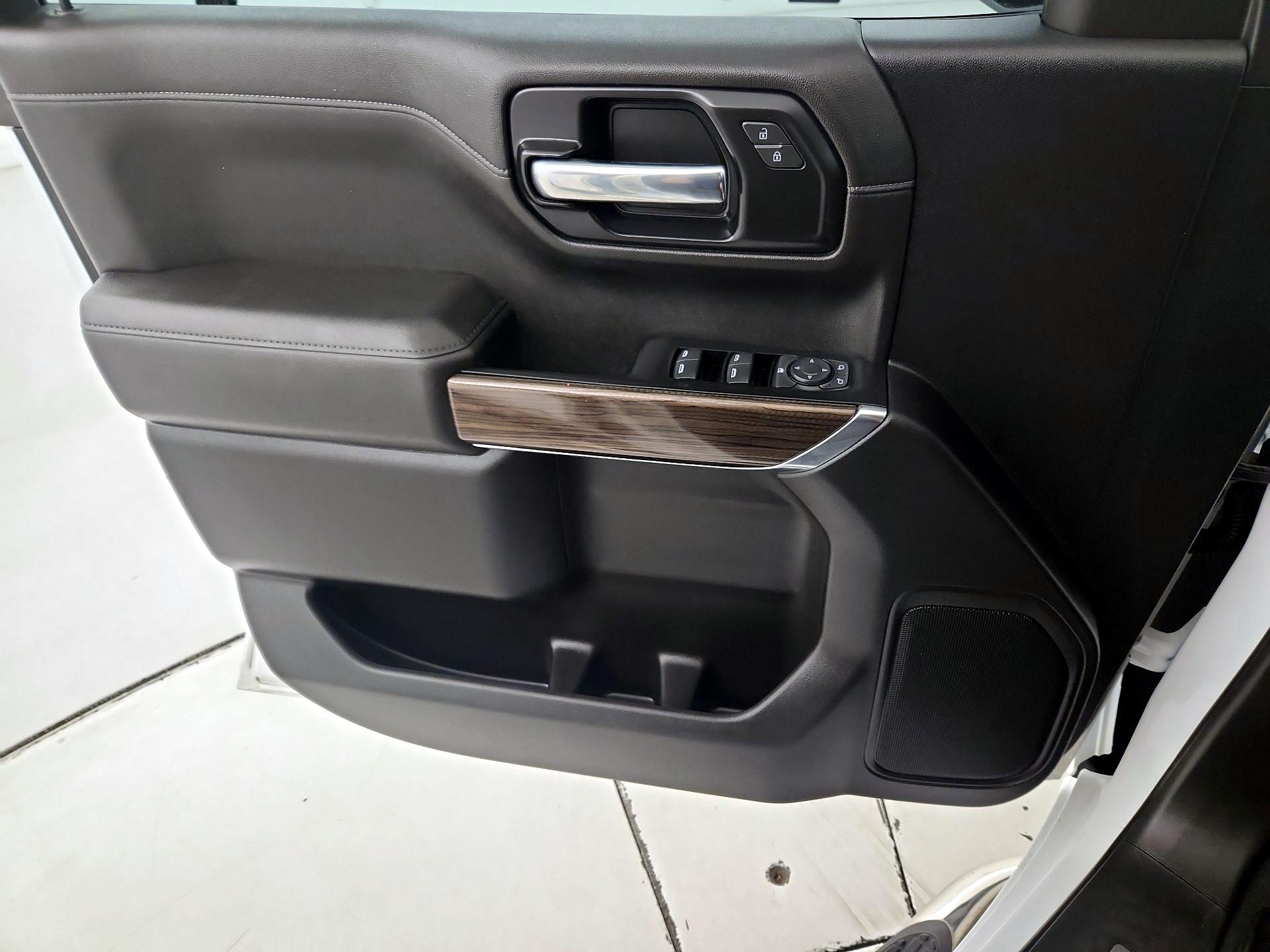 Thumbnail: 2022 Chevrolet Silverado 1500 - 12