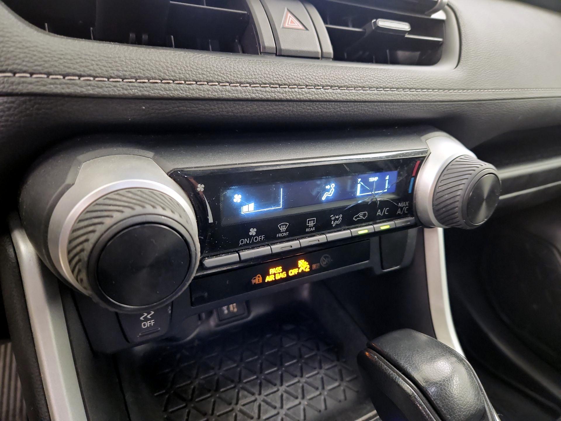 Thumbnail: 2023 Toyota RAV4 - 16