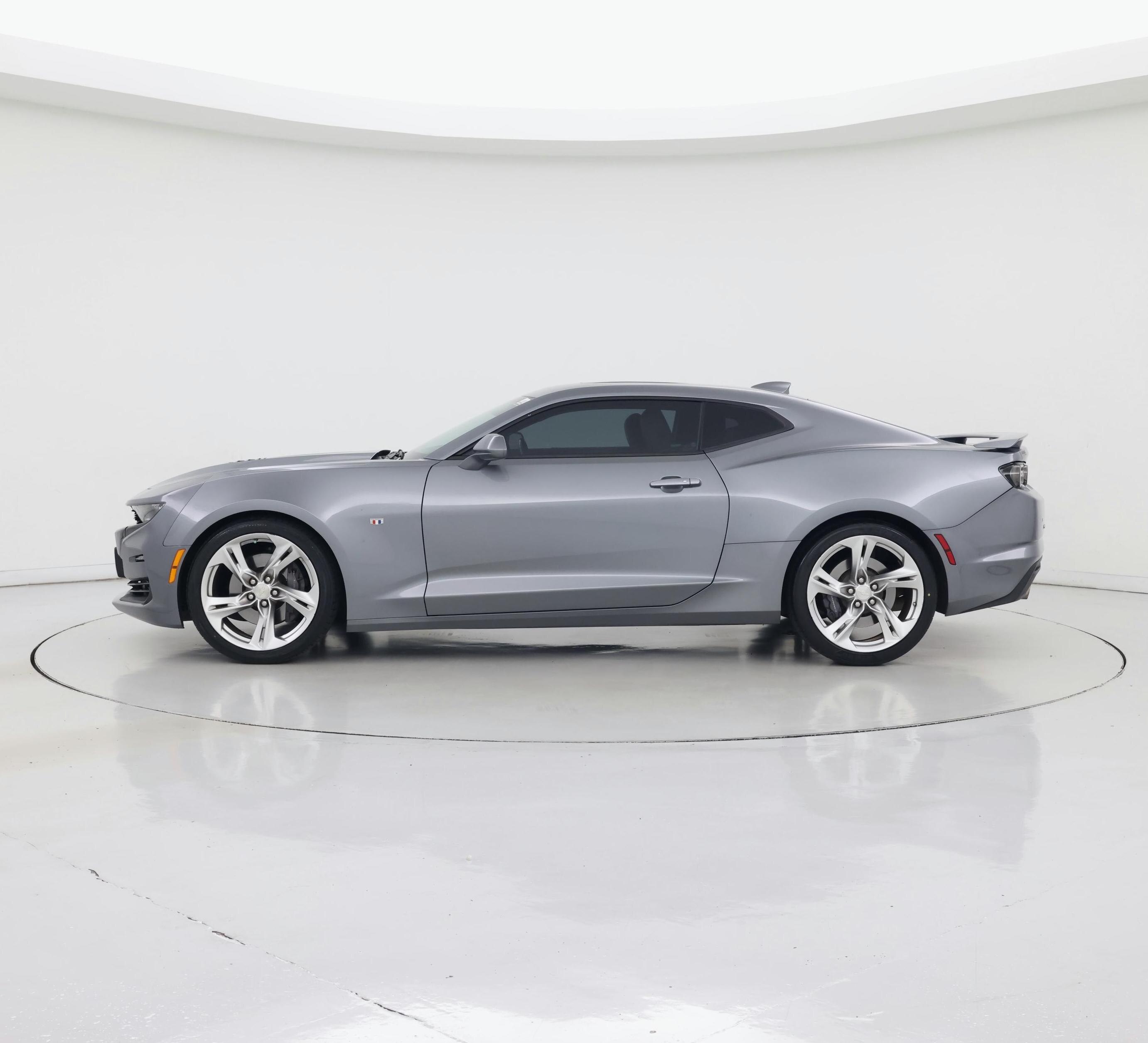 Thumbnail: 2019 Chevrolet Camaro - 3