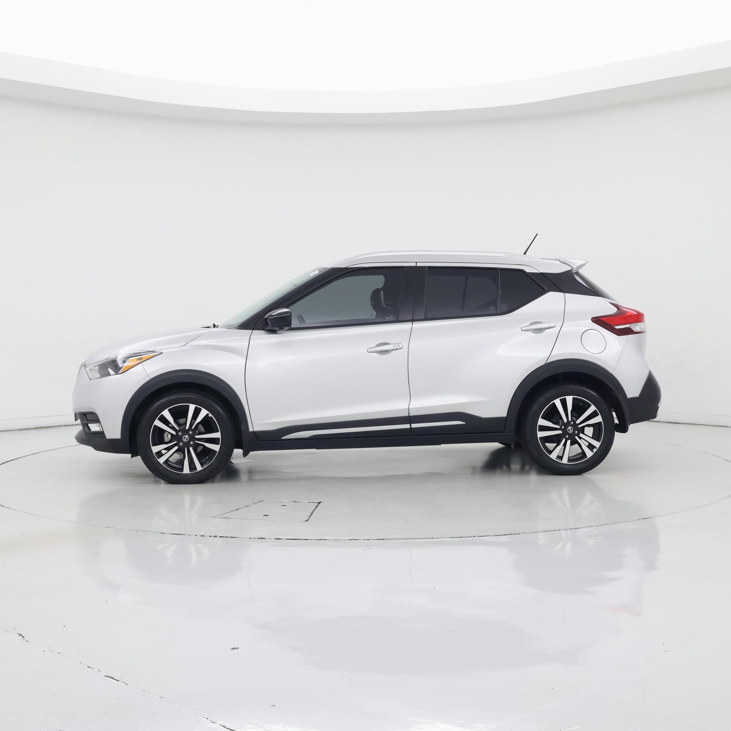 Thumbnail: 2019 Nissan Kicks - 3