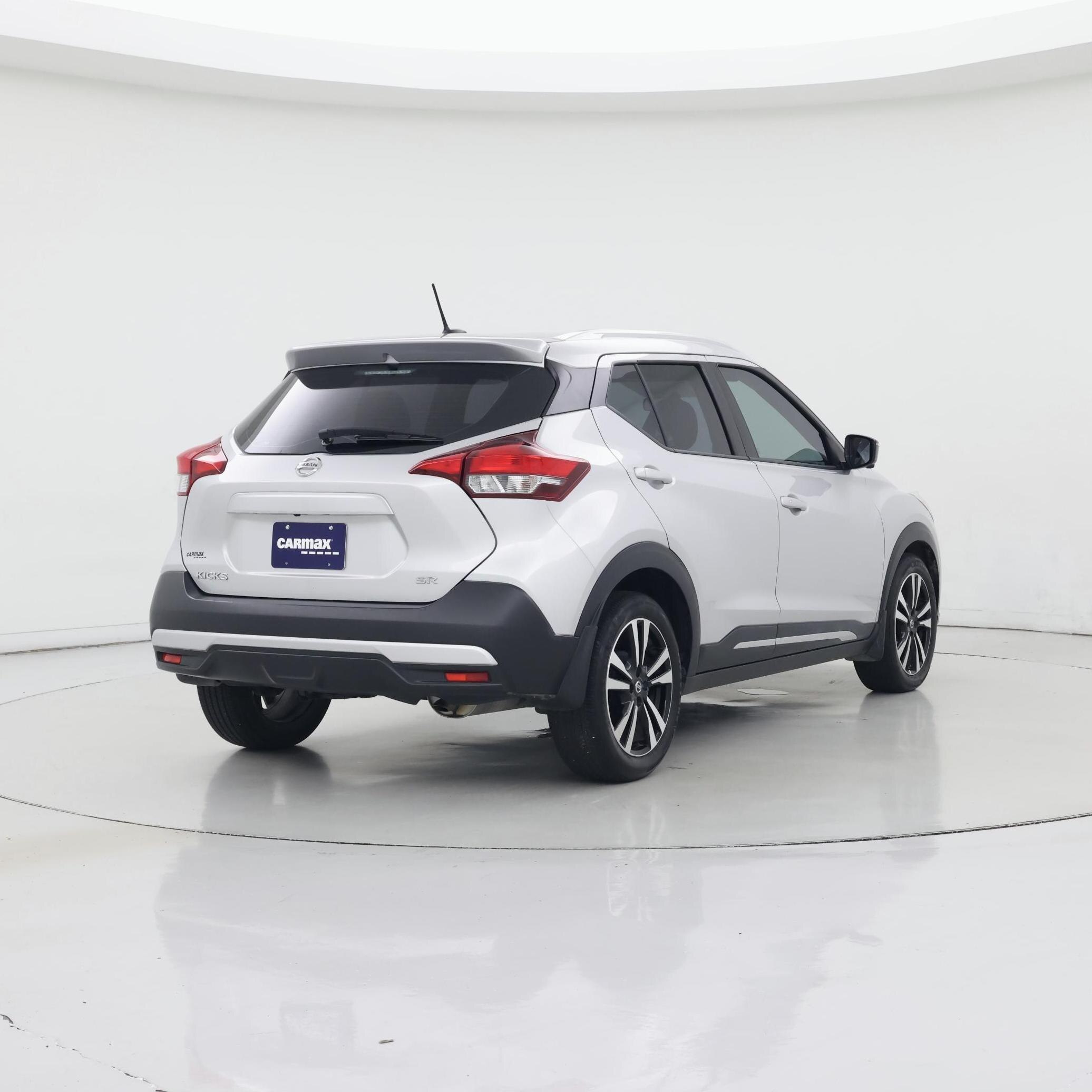 Thumbnail: 2019 Nissan Kicks - 8