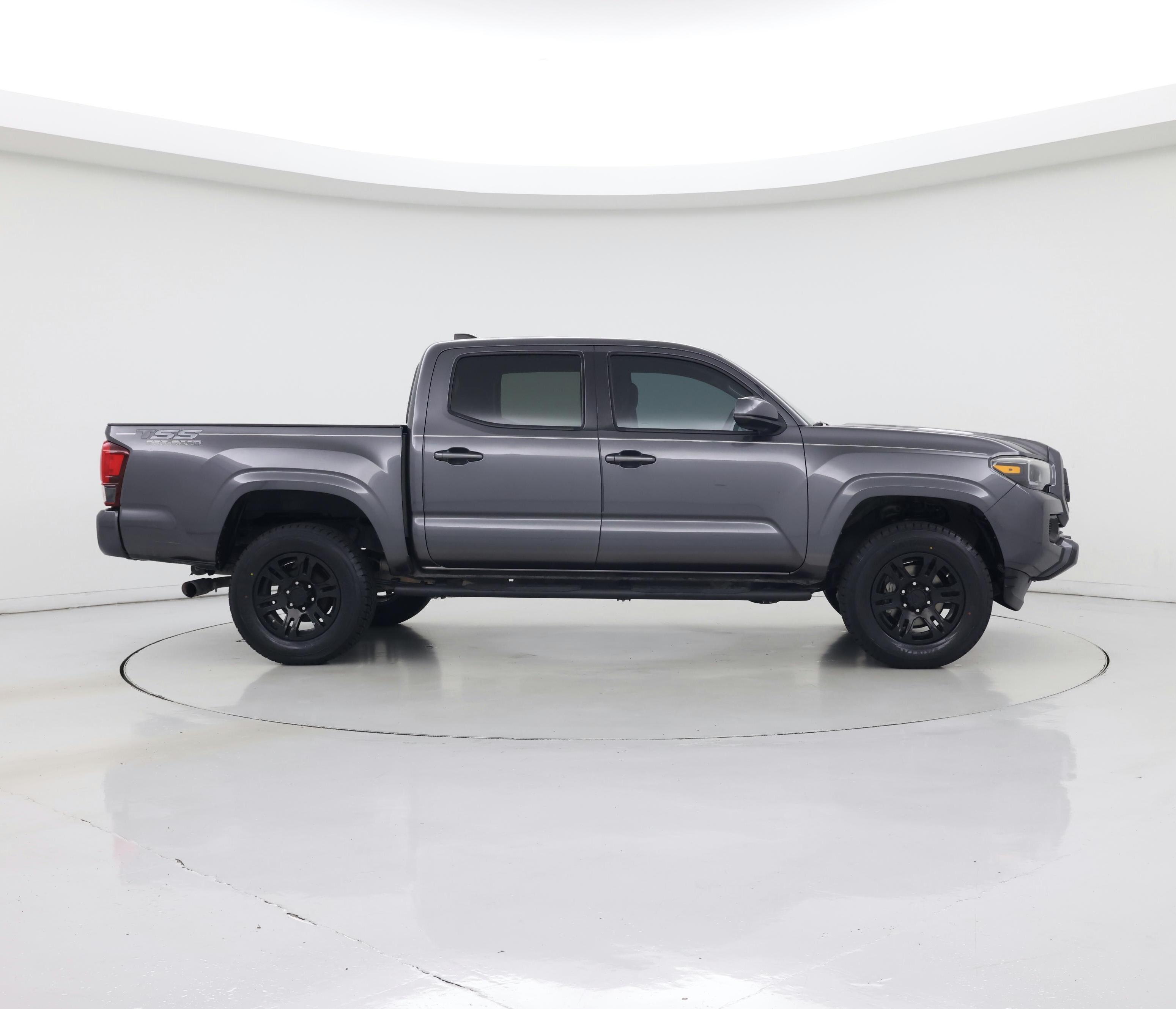 Thumbnail: 2021 Toyota Tacoma - 7