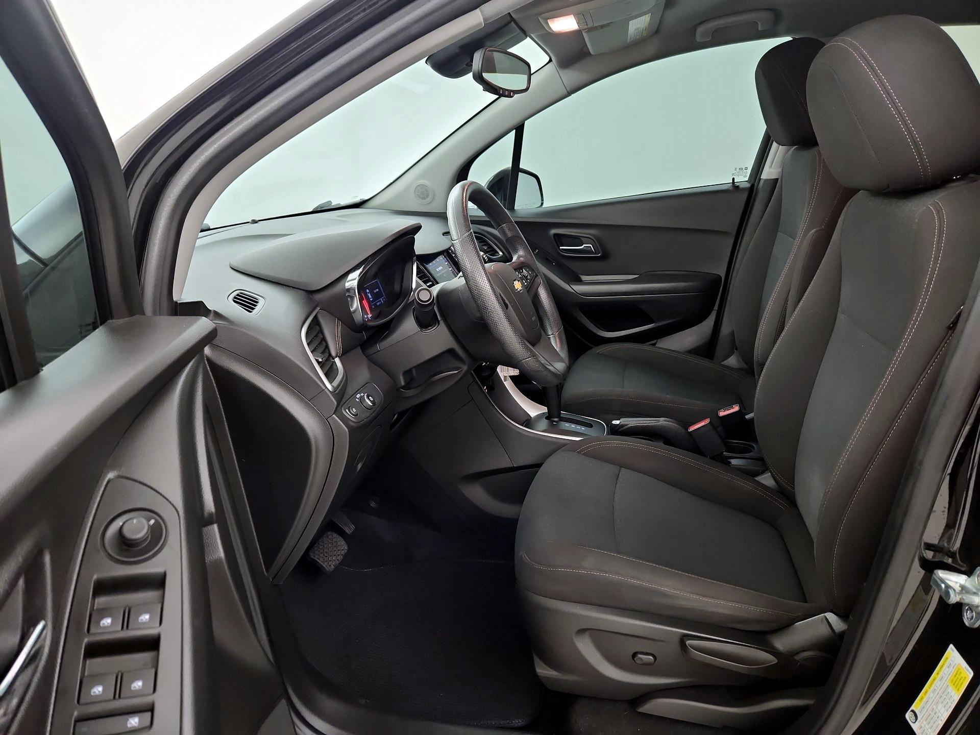 Thumbnail: 2020 Chevrolet Trax - 11