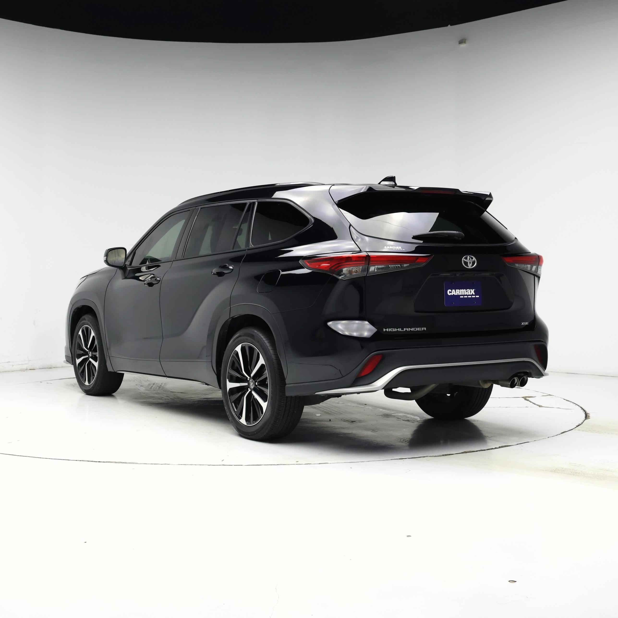 Thumbnail: 2022 Toyota Highlander - 2