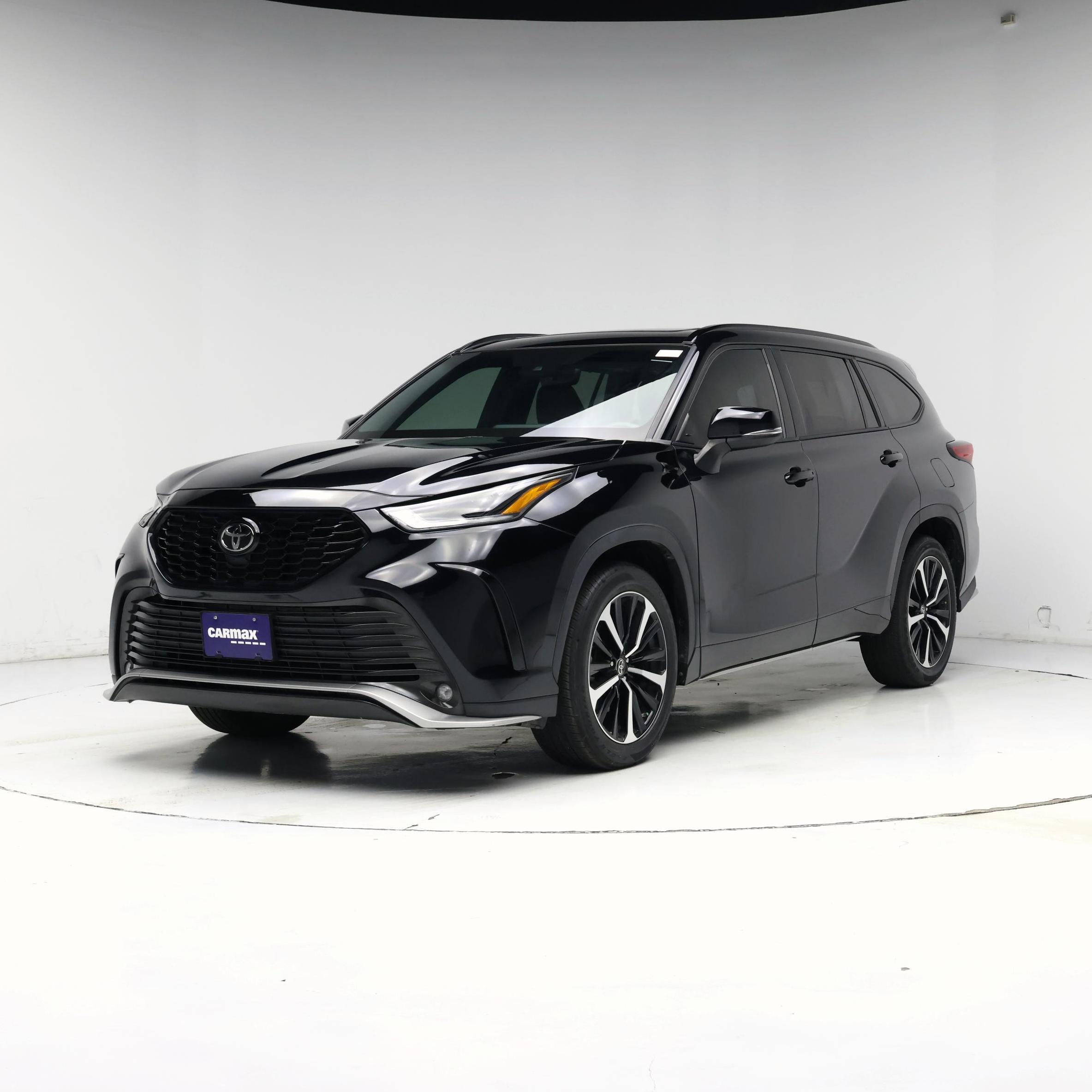 Thumbnail: 2022 Toyota Highlander - 4