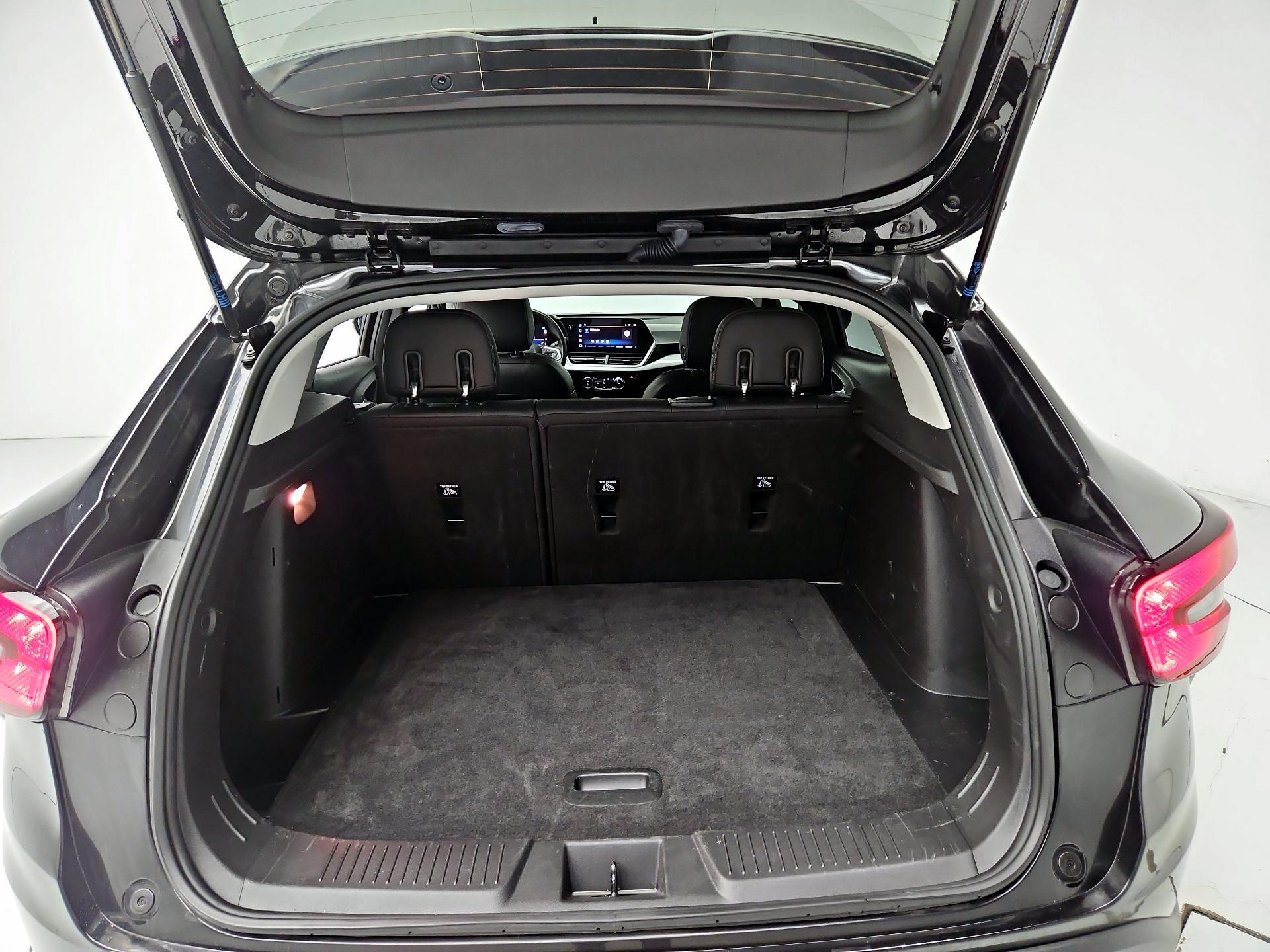 Thumbnail: 2024 Chevrolet Trax - 20