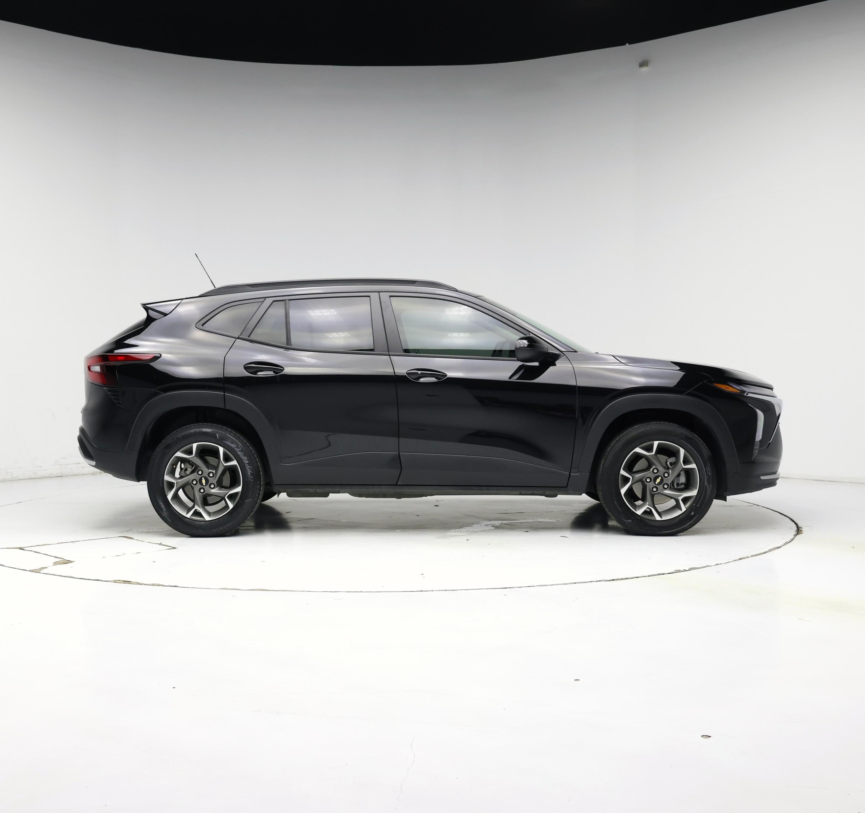 Thumbnail: 2024 Chevrolet Trax - 7