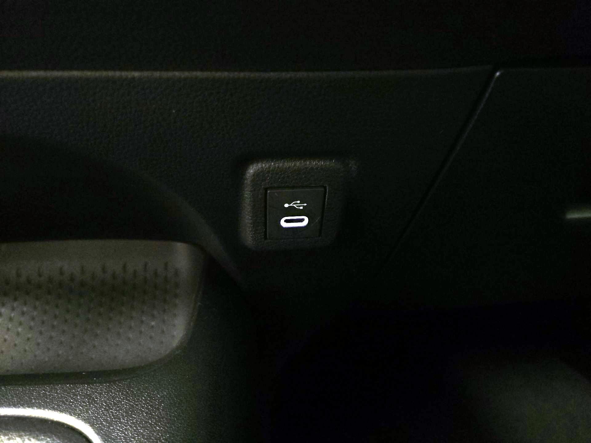 Thumbnail: 2024 Toyota Corolla - 18