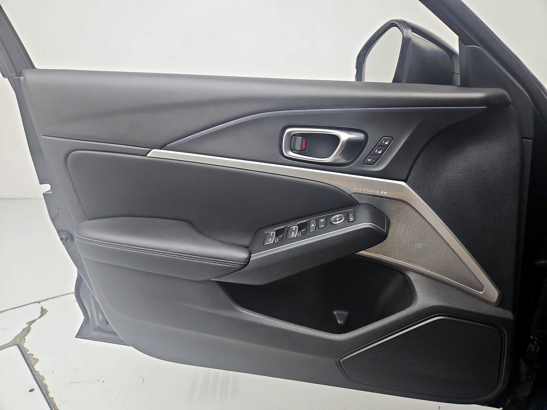 Thumbnail: 2023 Acura Integra - 12