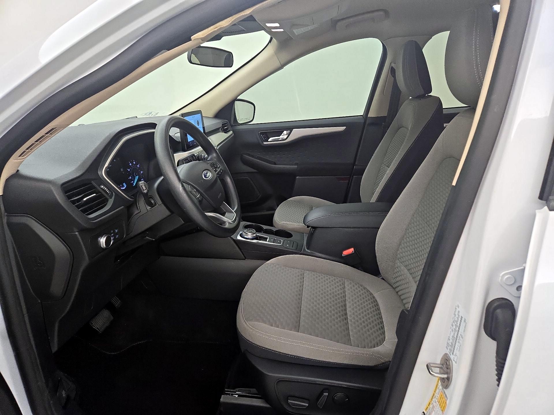 Thumbnail: 2020 Ford Escape - 11
