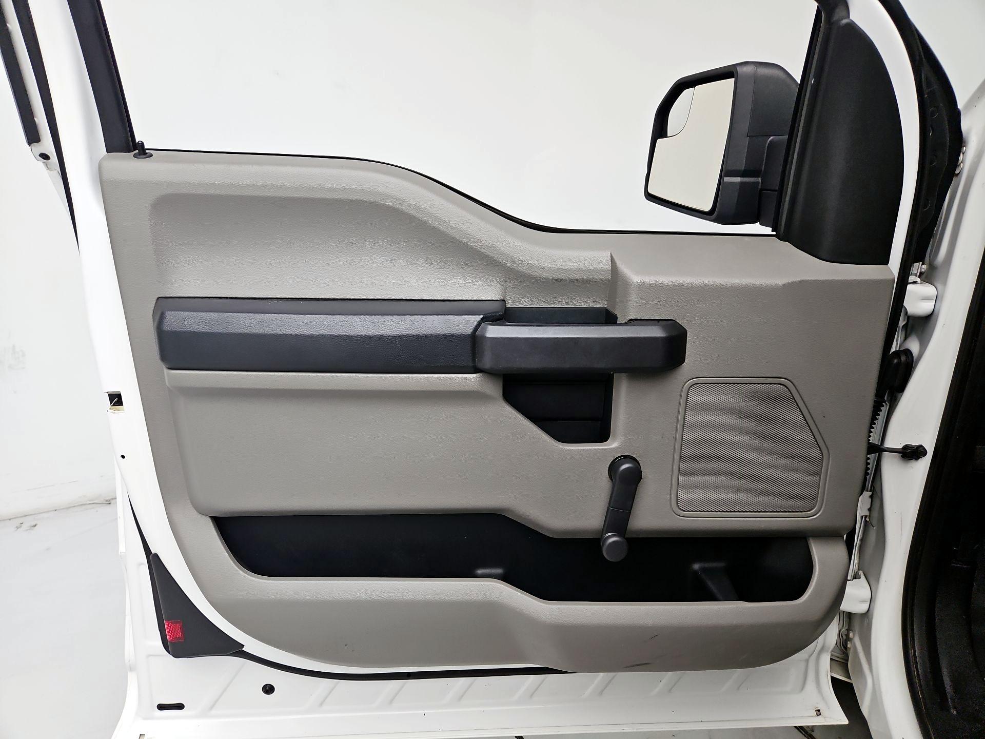 Thumbnail: 2015 Ford F-150 - 12