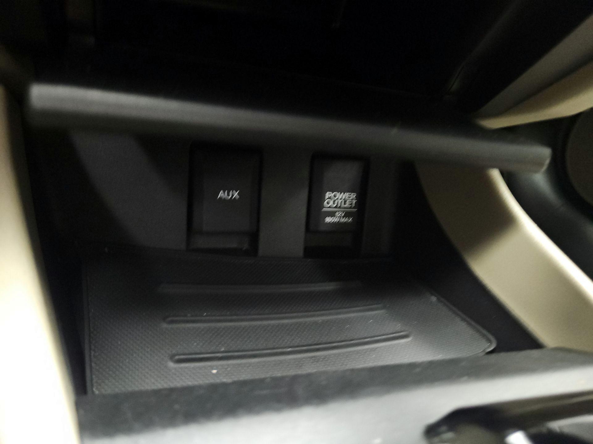 Thumbnail: 2014 Honda Civic - 18