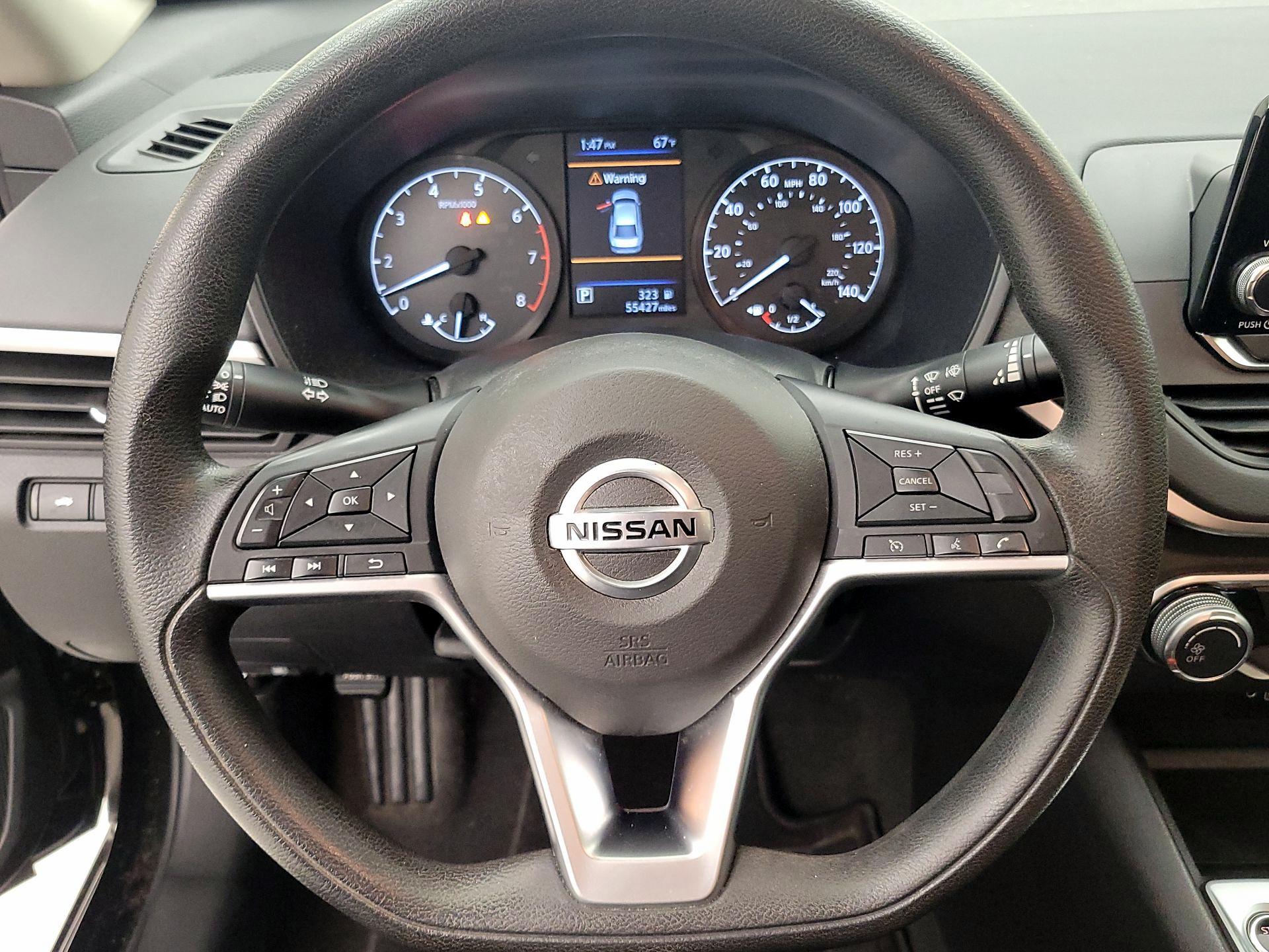 Thumbnail: 2022 Nissan Altima - 10