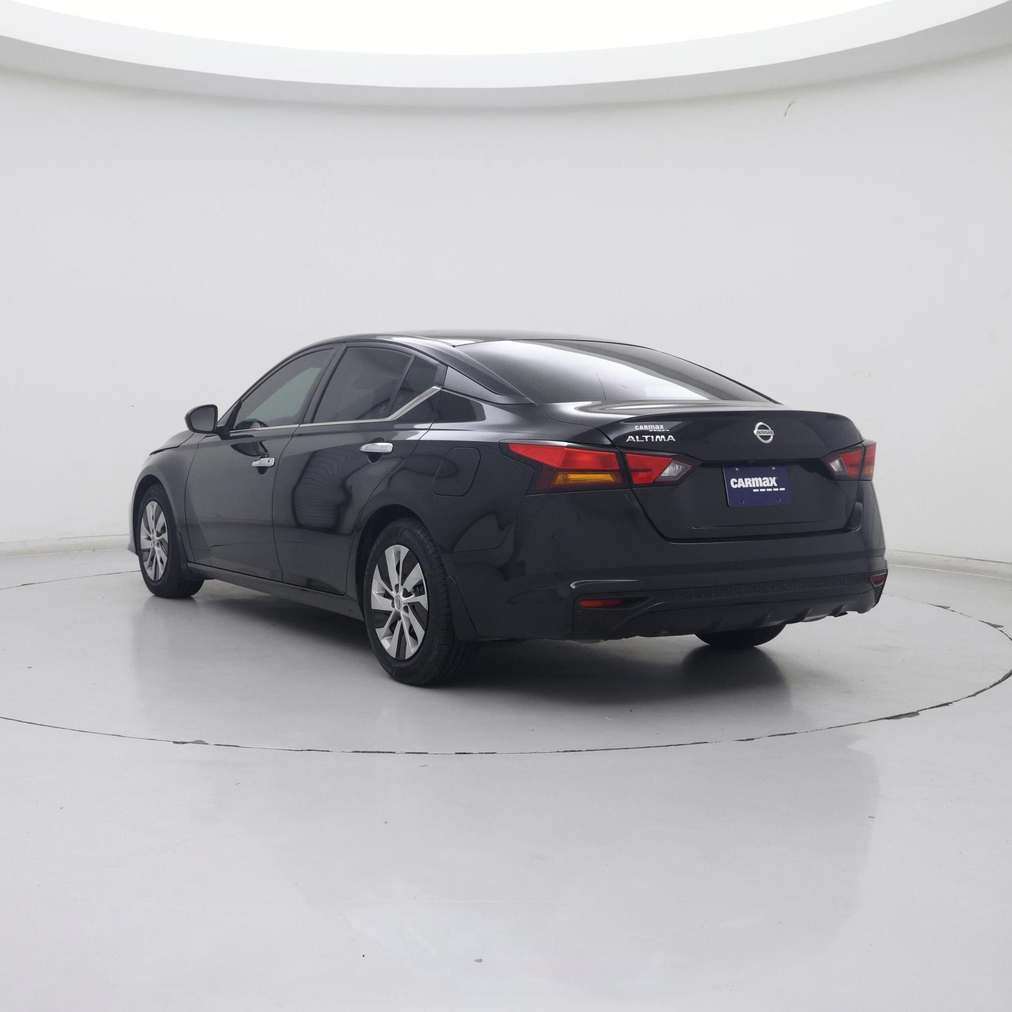 Thumbnail: 2022 Nissan Altima - 2