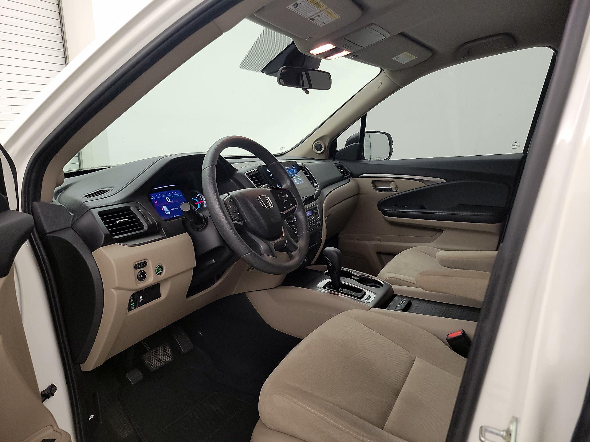 Thumbnail: 2019 Honda Pilot - 11