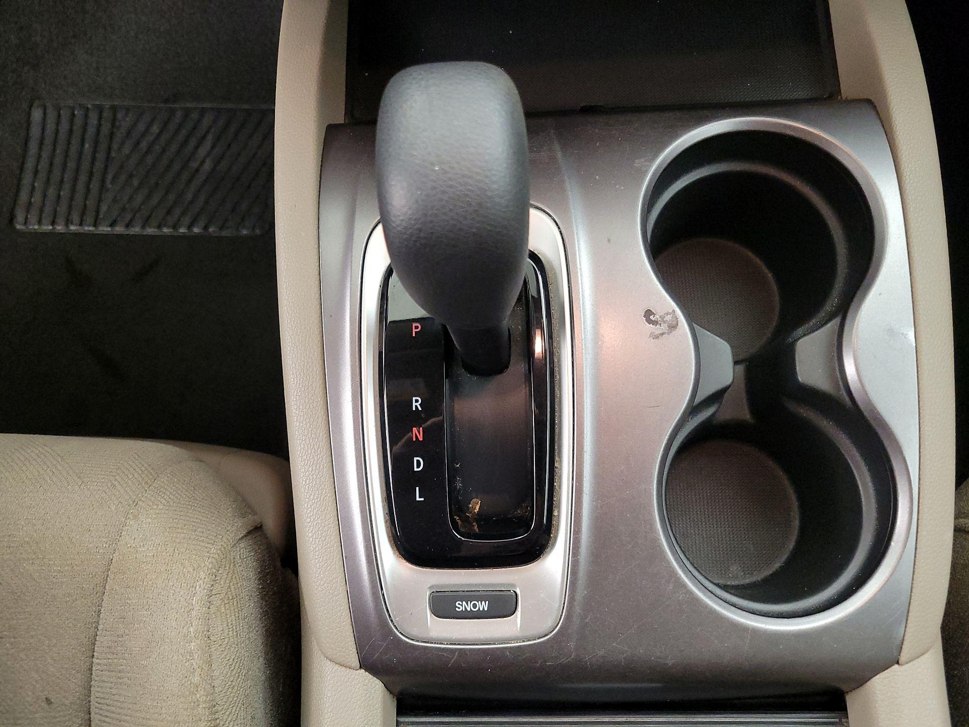 Thumbnail: 2019 Honda Pilot - 17