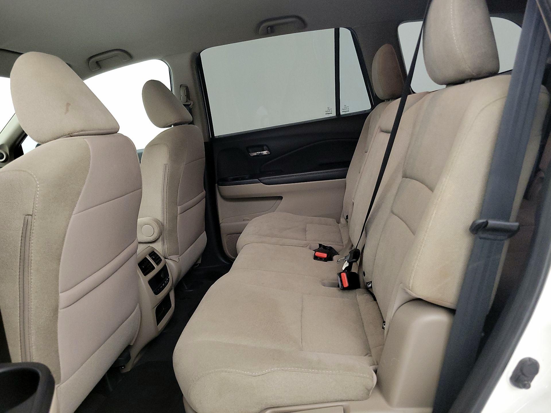 Thumbnail: 2019 Honda Pilot - 19