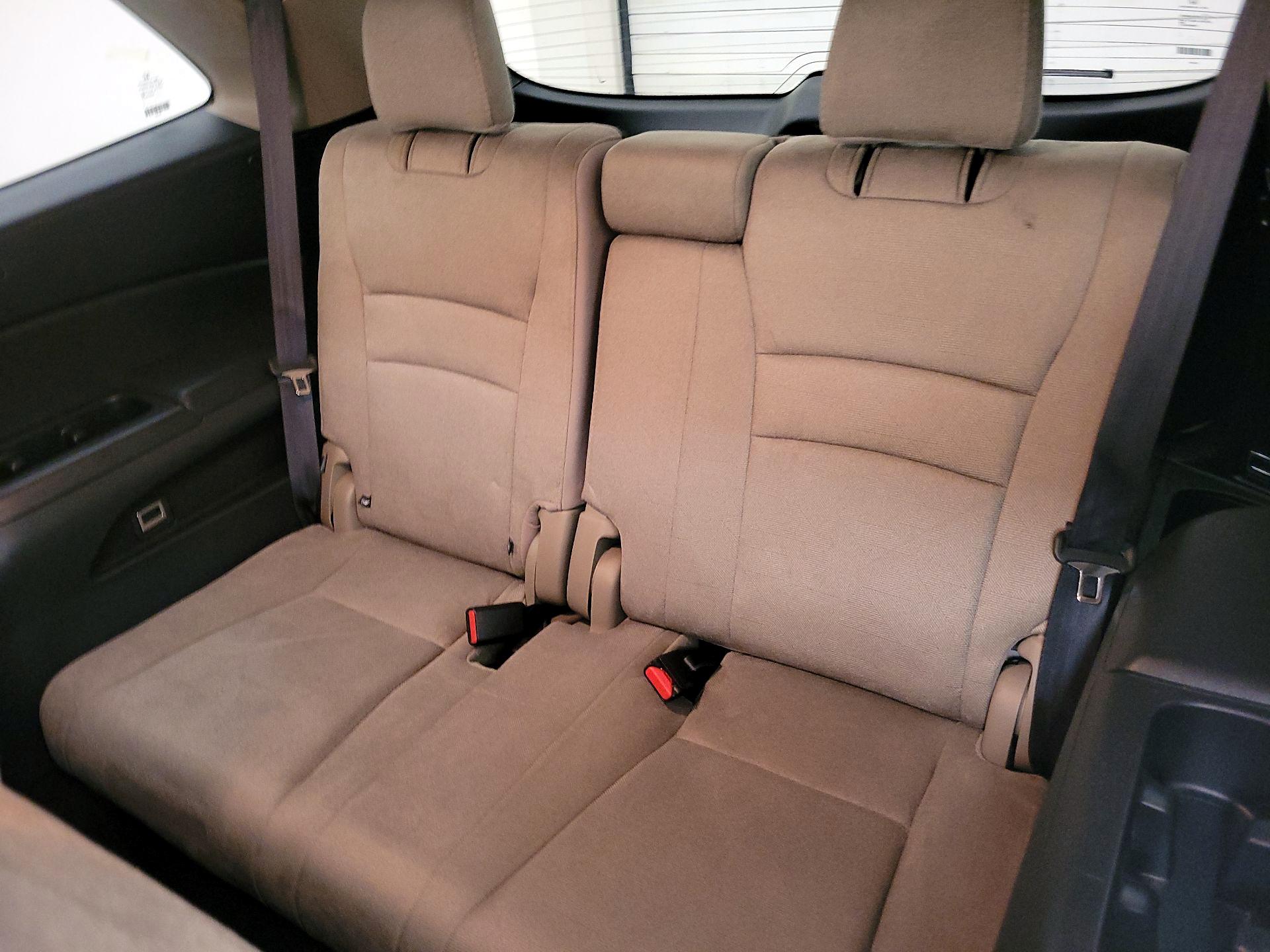 Thumbnail: 2019 Honda Pilot - 20