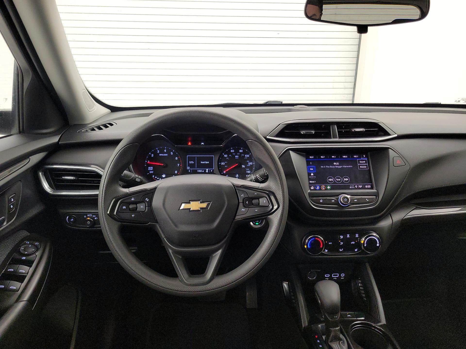 Thumbnail: 2023 Chevrolet TrailBlazer - 10
