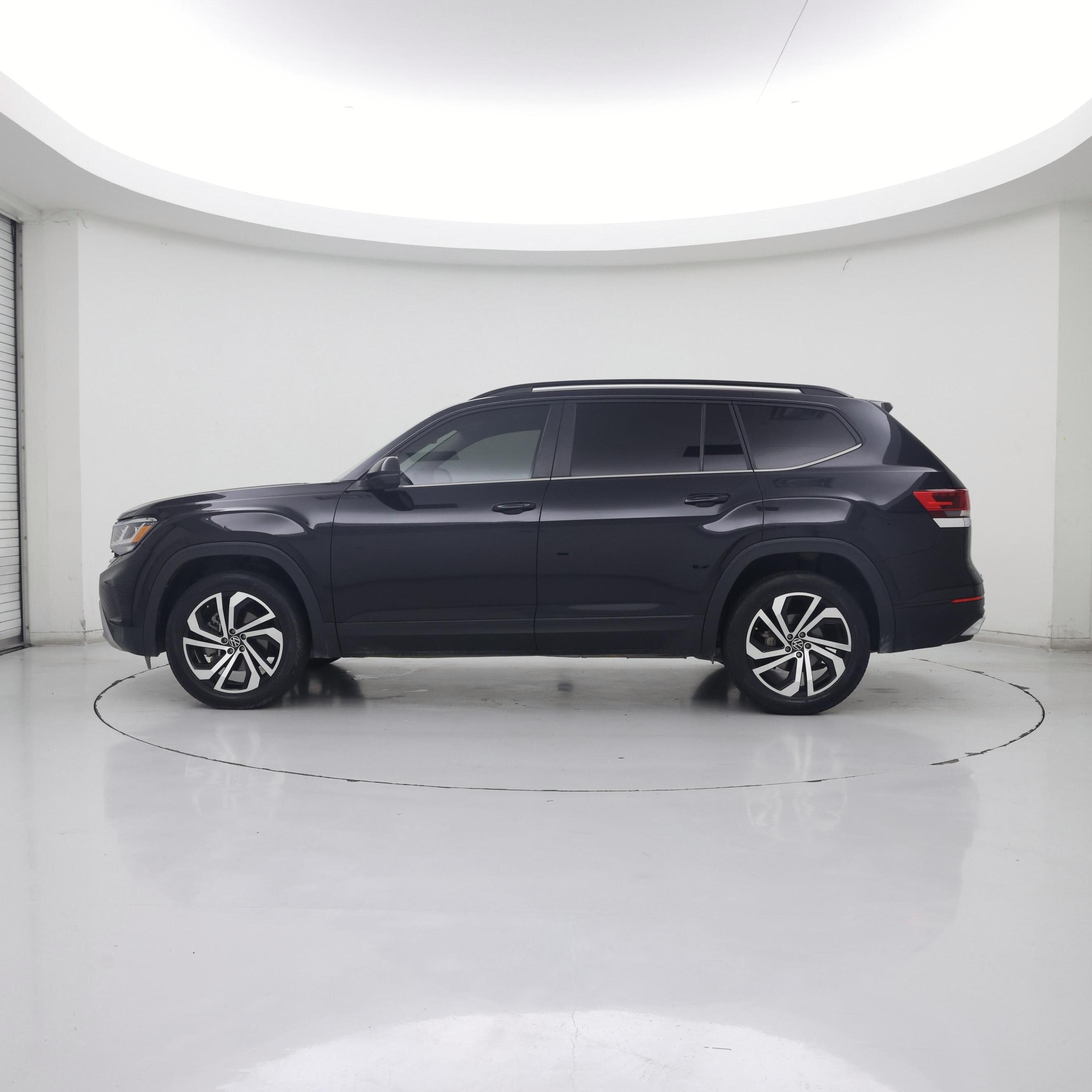 Thumbnail: 2022 Volkswagen Atlas - 3